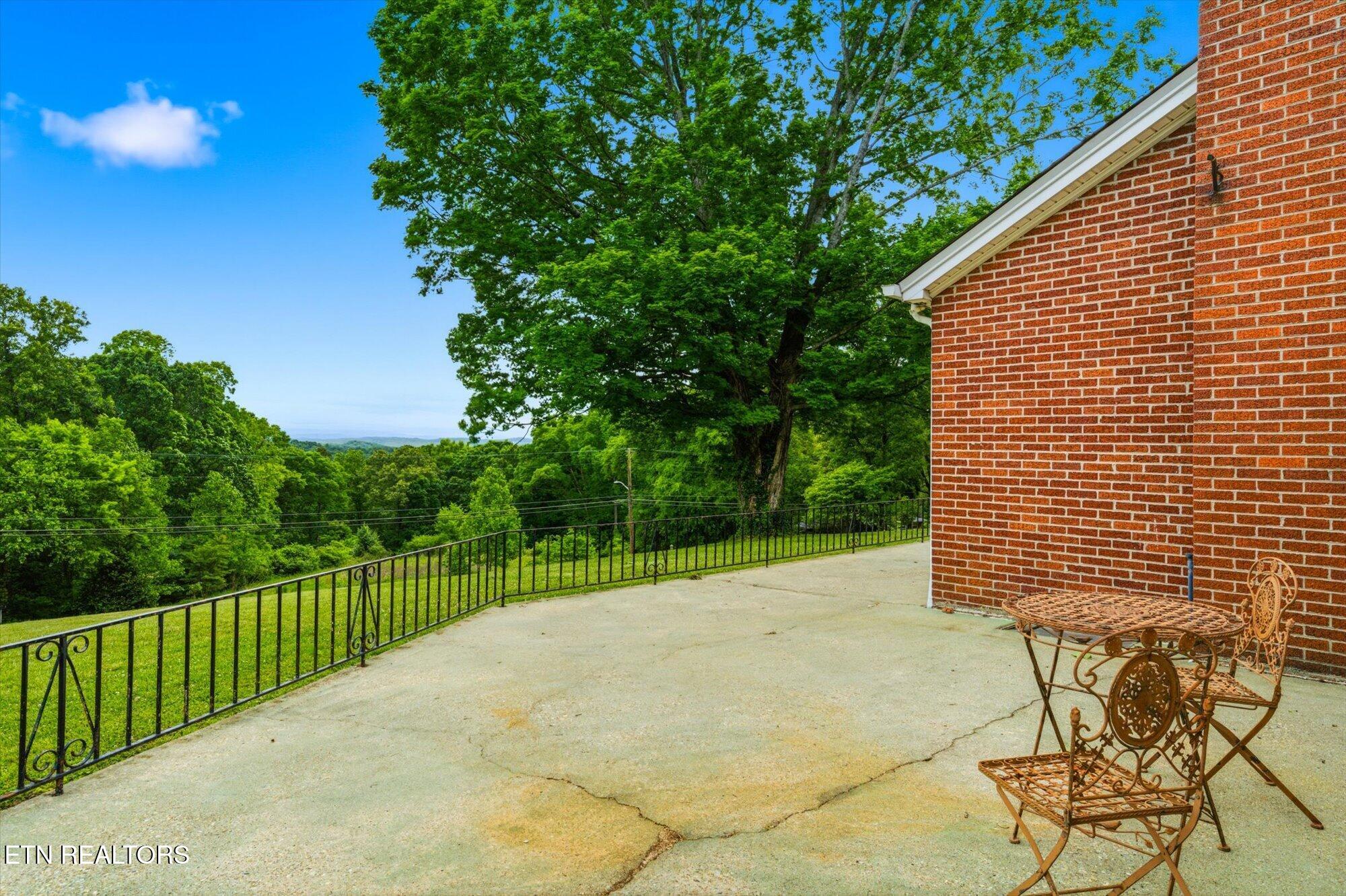 5215 E Sunset Road Knoxville TN 37914