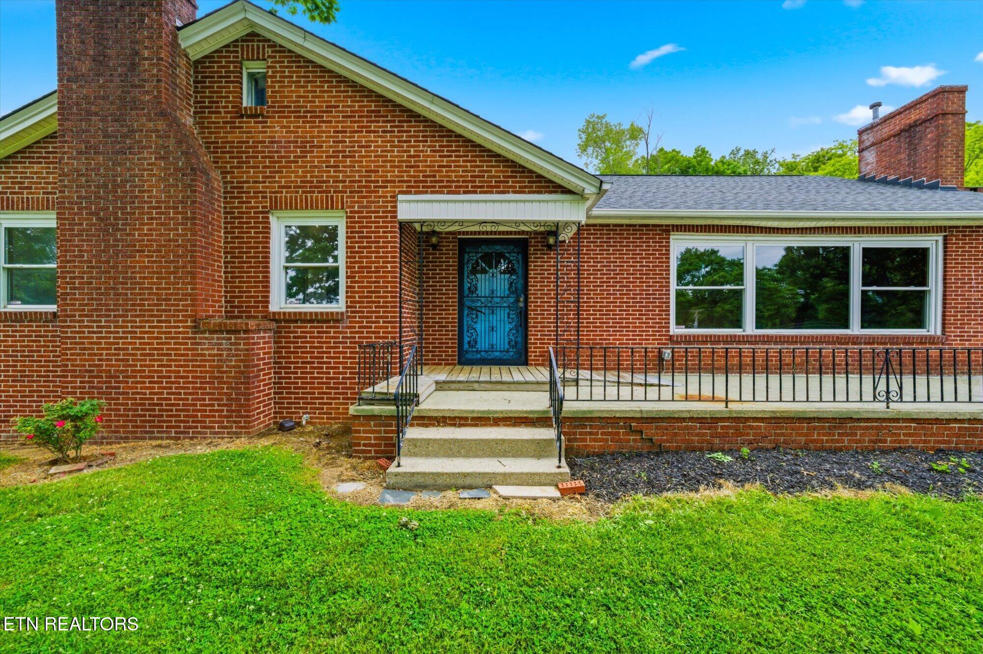 5215 E Sunset Road Knoxville TN 37914