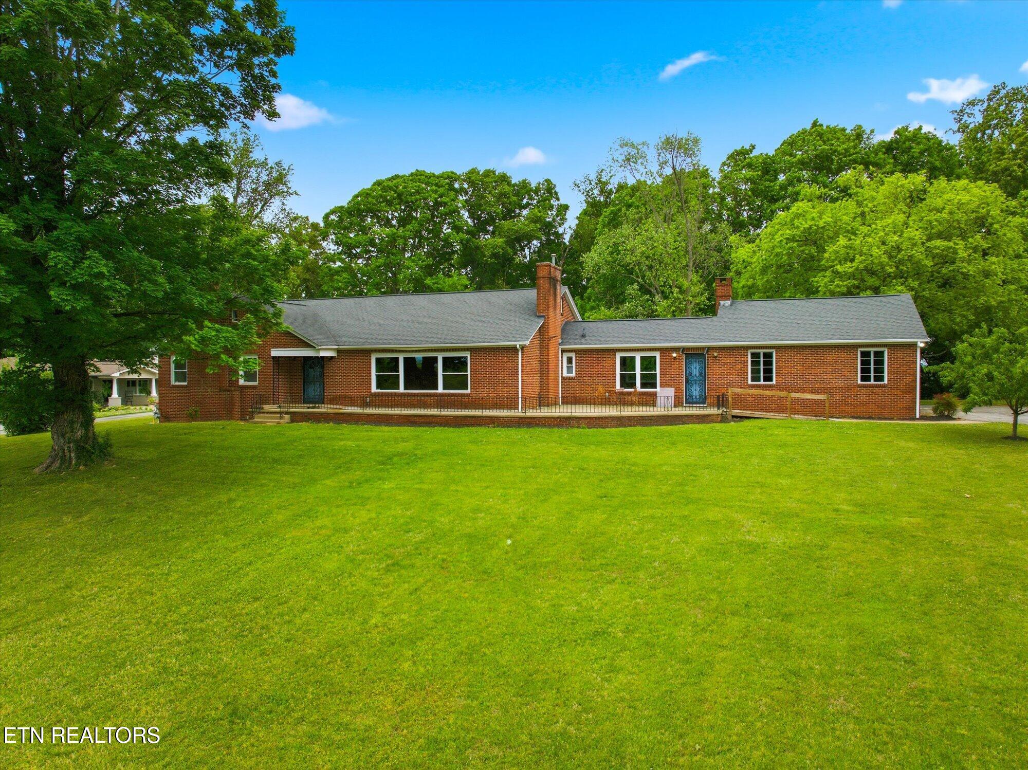 5215 E Sunset Road Knoxville TN 37914
