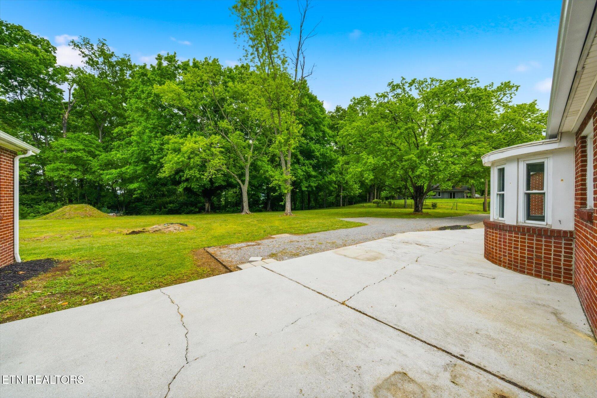 5215 E Sunset Road Knoxville TN 37914