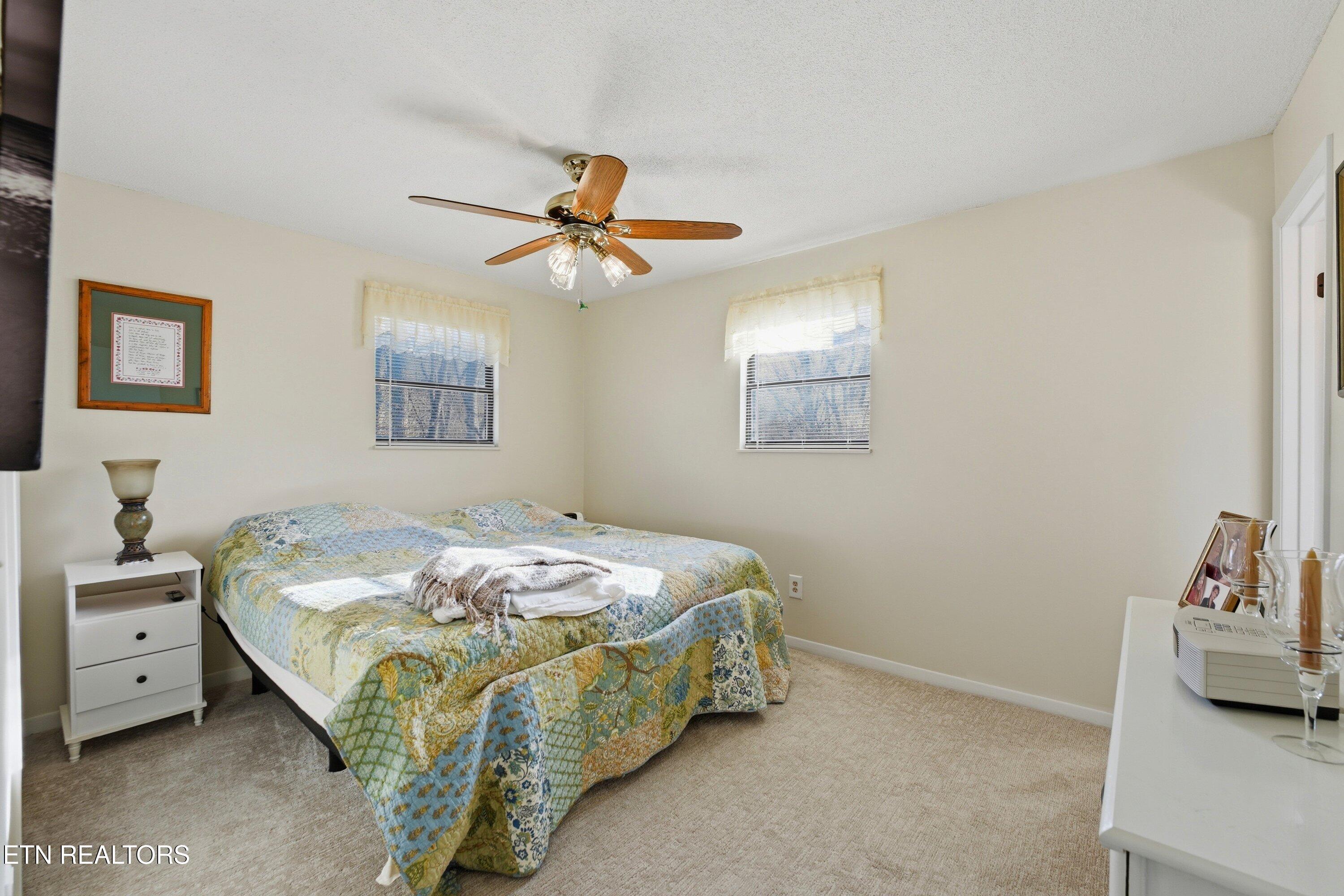 728 Schneider Lane Sevierville TN 37862