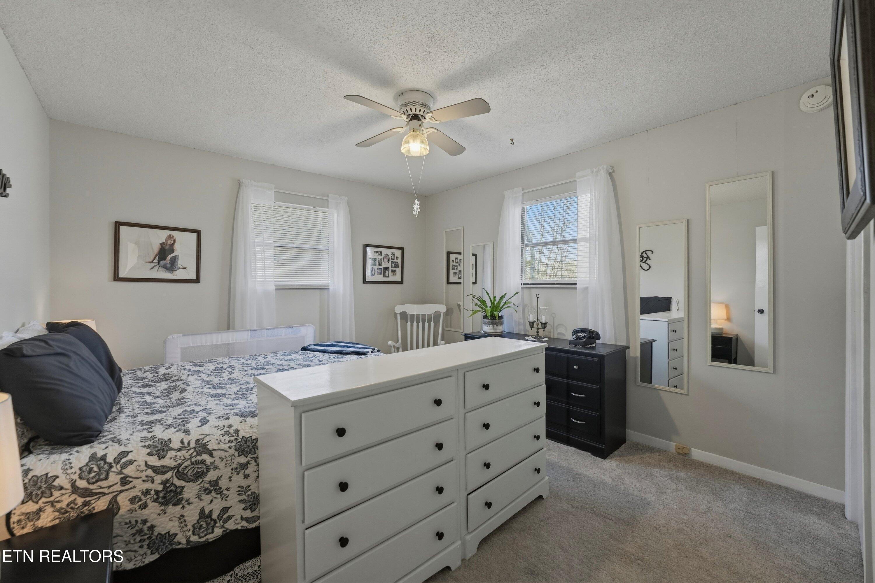 728 Schneider Lane Sevierville TN 37862