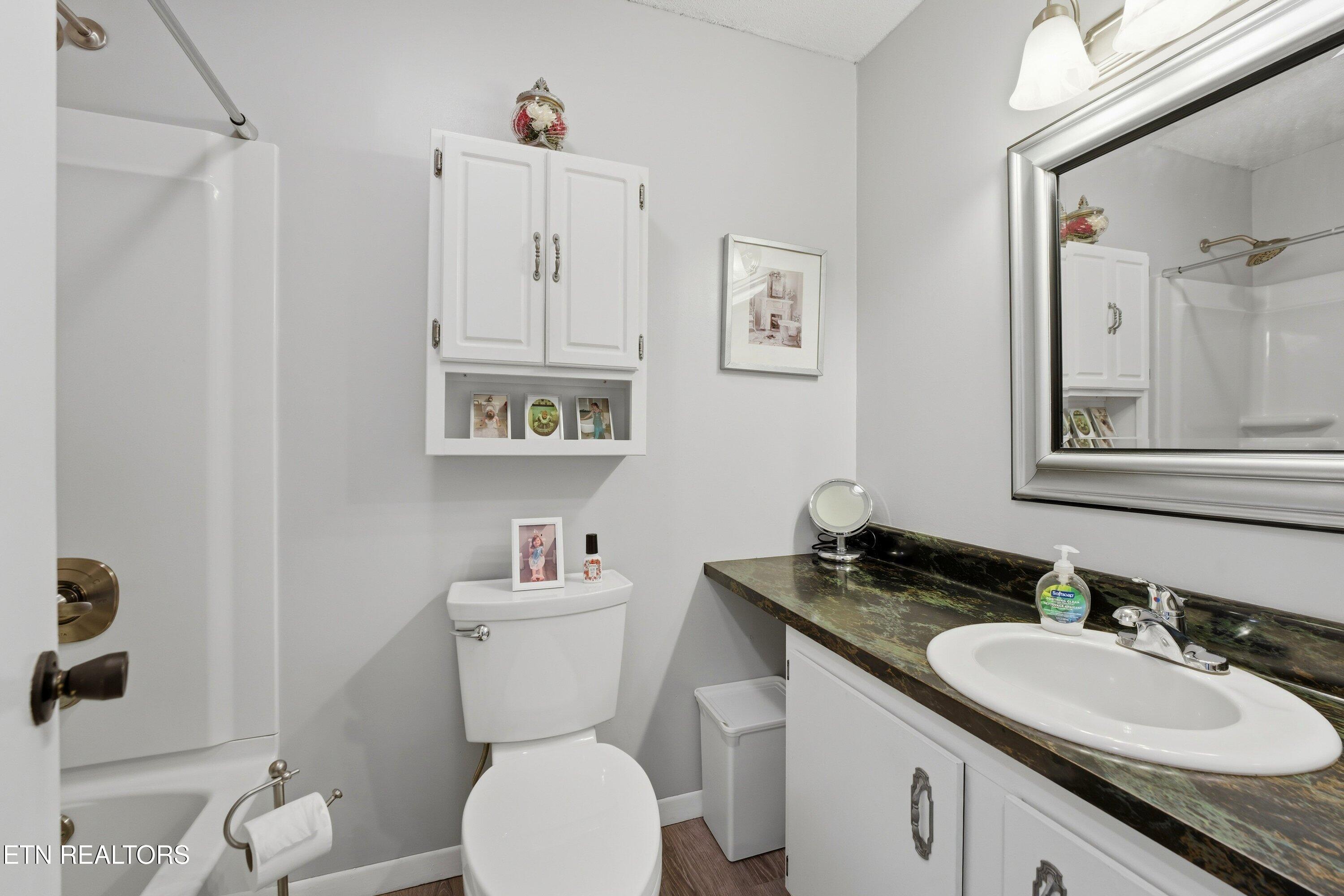 728 Schneider Lane Sevierville TN 37862