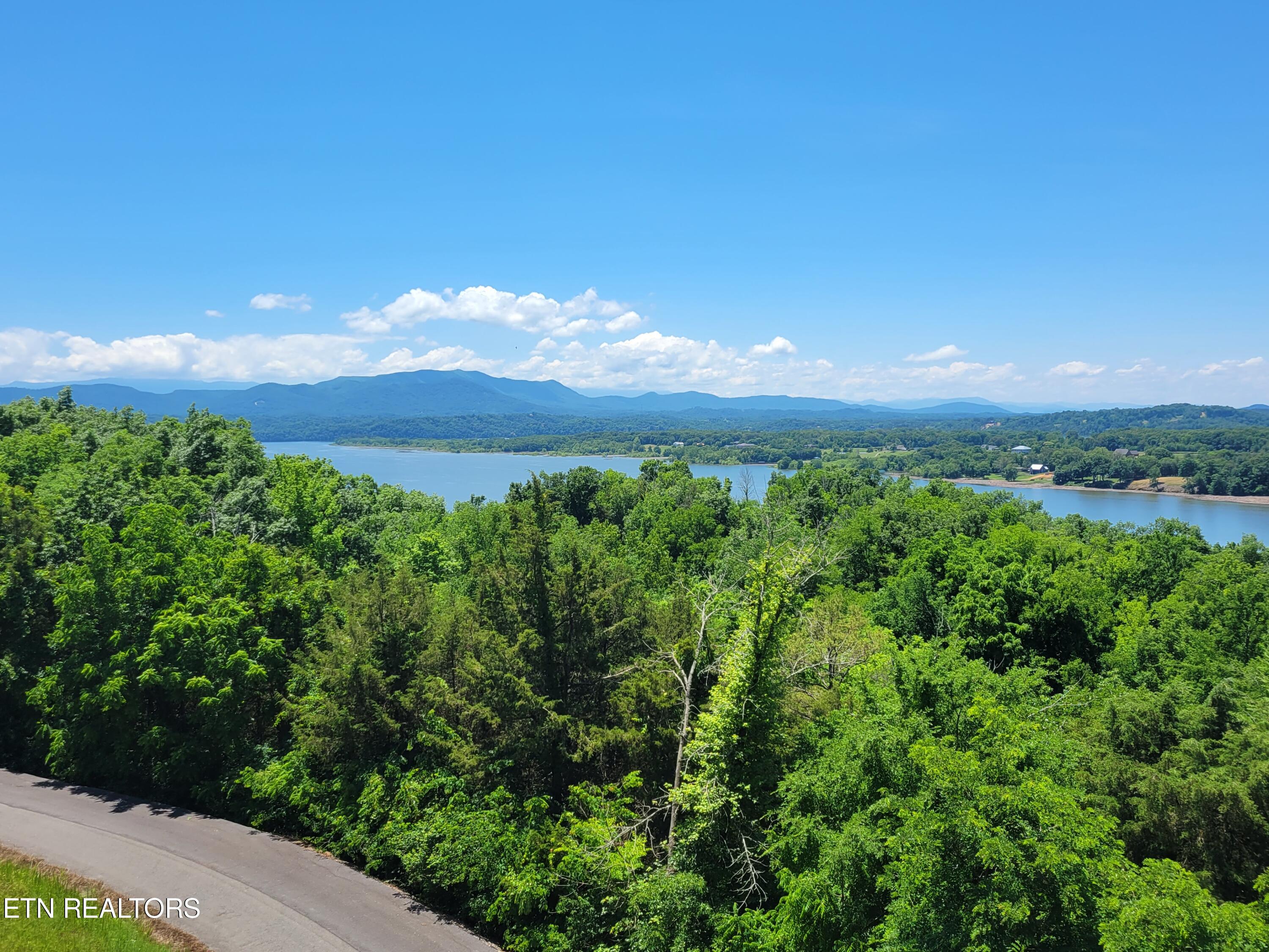 2088 Ivy Way Newport TN 37821