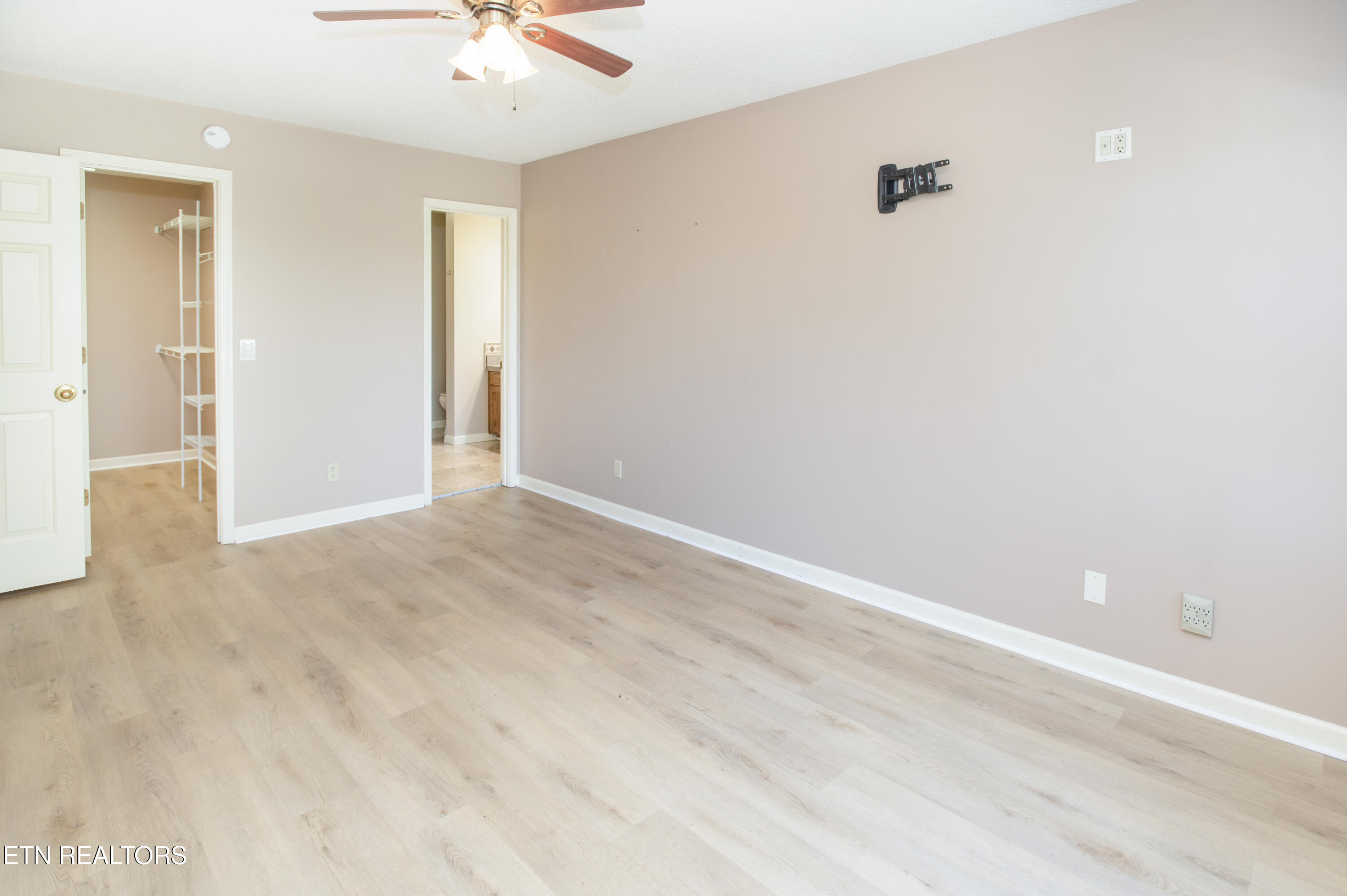 145 Chahyga Way Loudon TN 37774