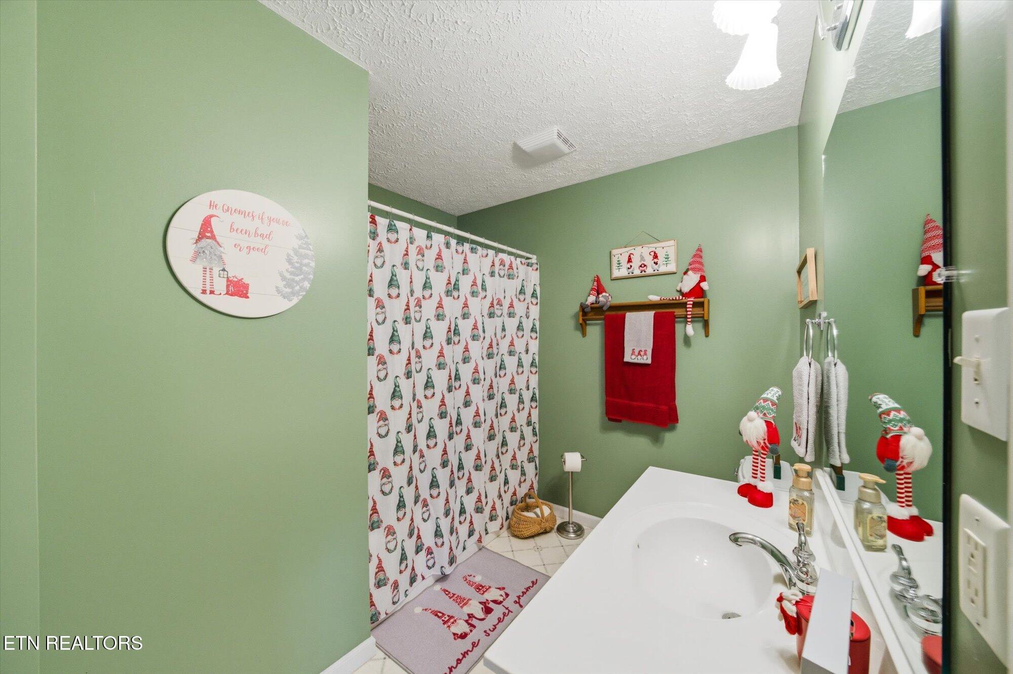 411 Meadowbreeze Road Corryton TN 37721