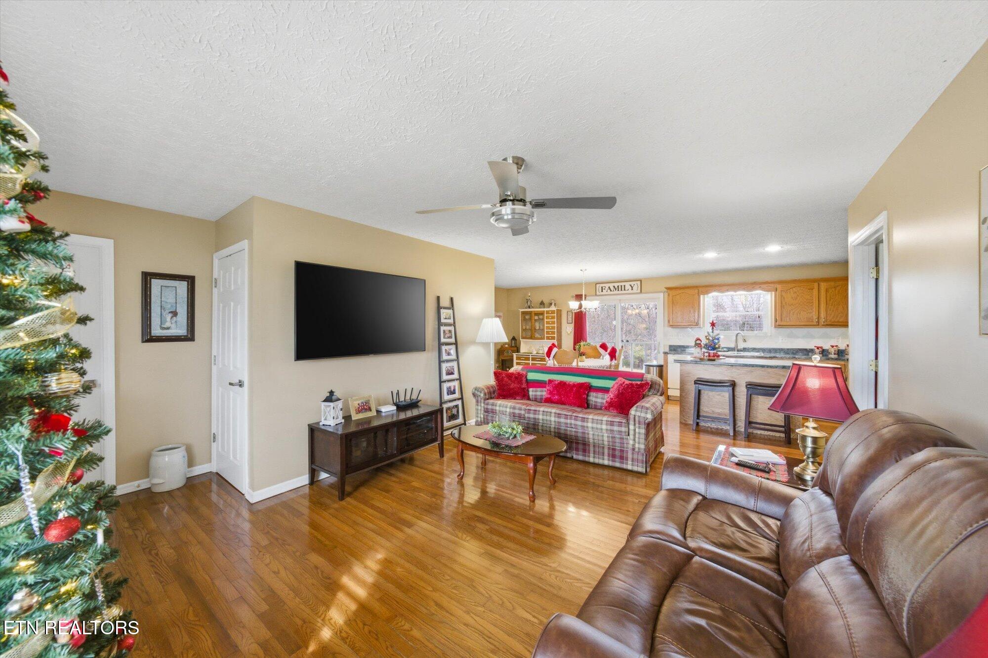 411 Meadowbreeze Road Corryton TN 37721