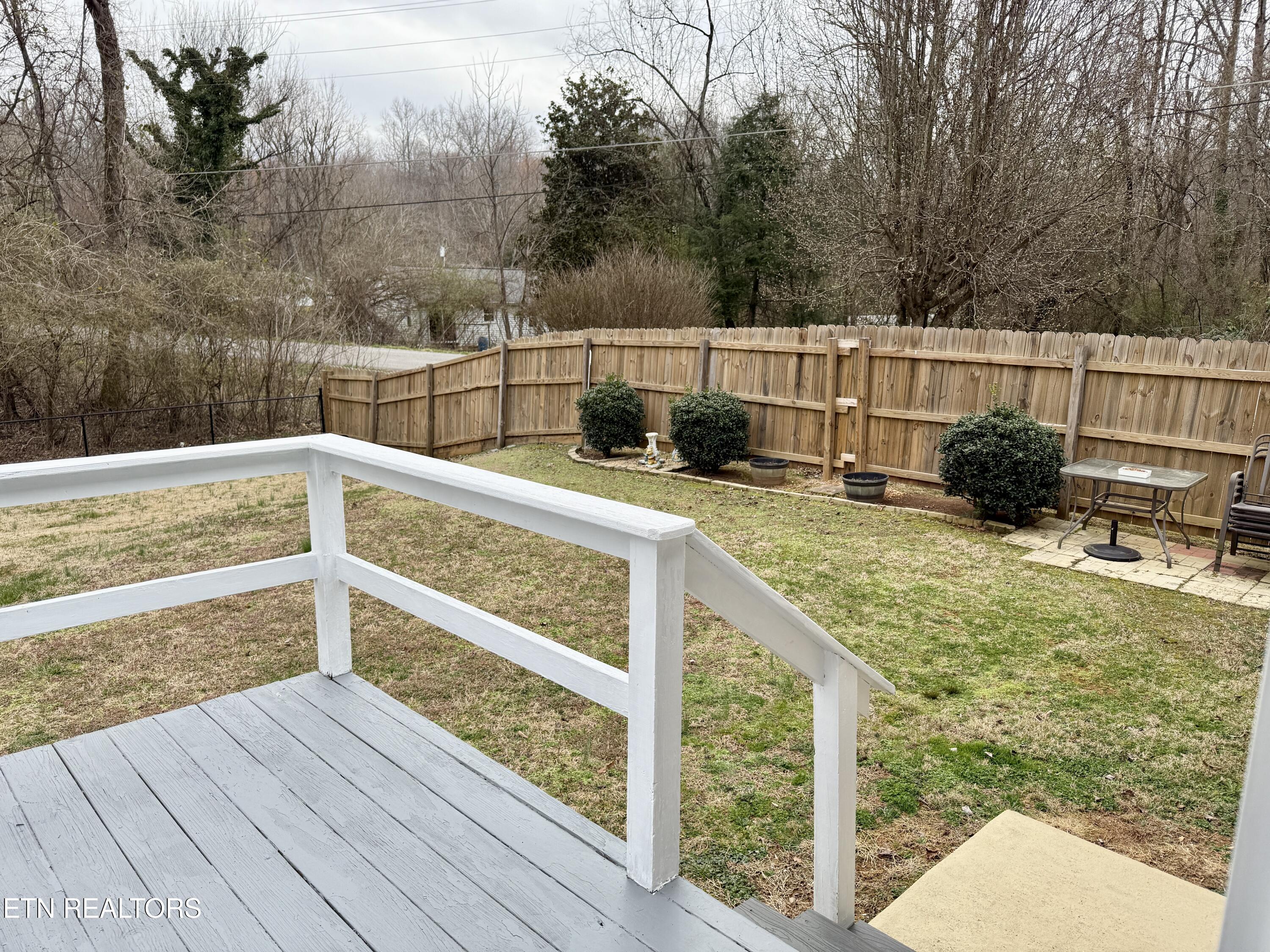 235 Van Stowe Road Harriman TN 37748