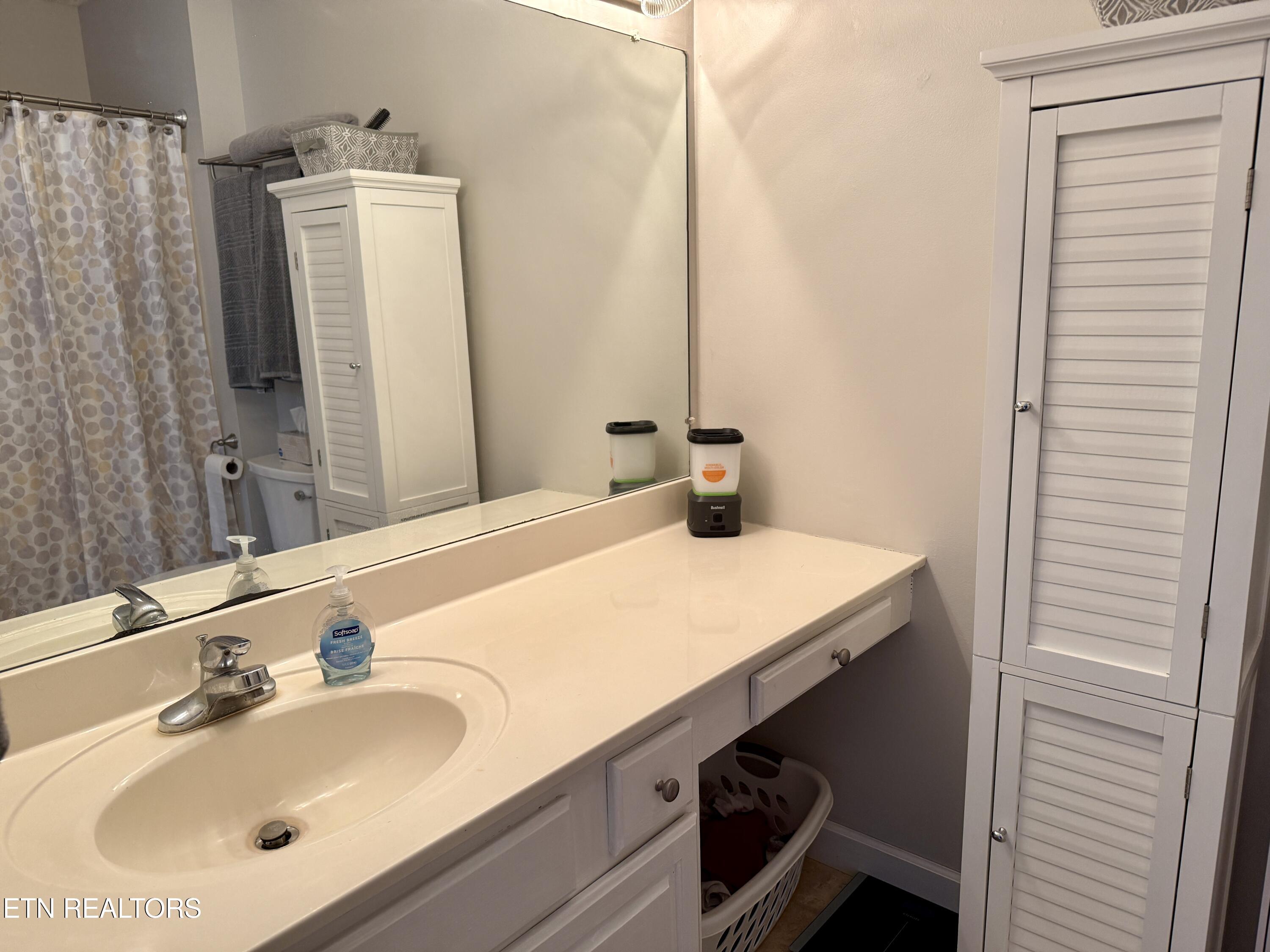 235 Van Stowe Road Harriman TN 37748