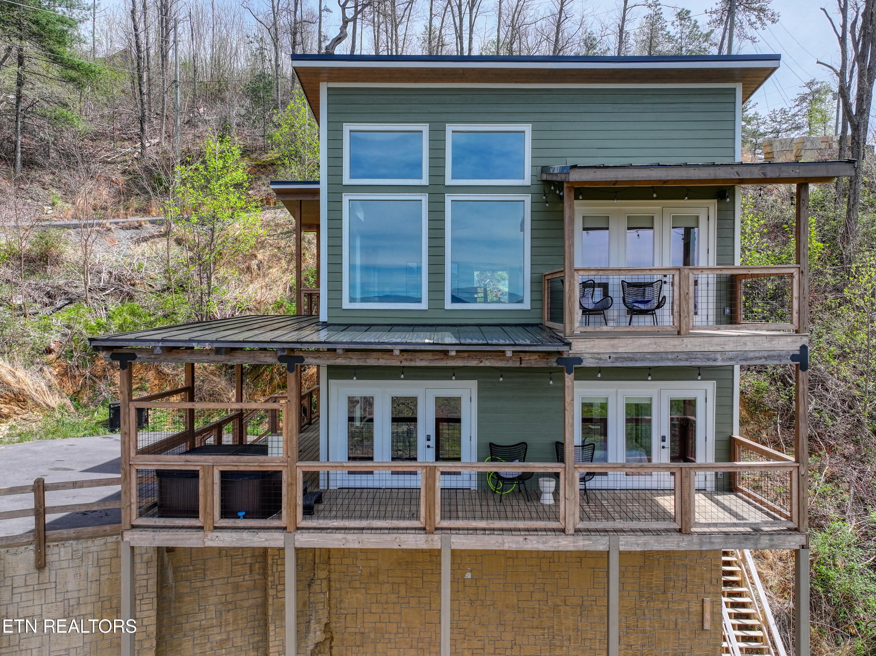 3322 Sugar Maple Loop Road Sevierville TN 37862