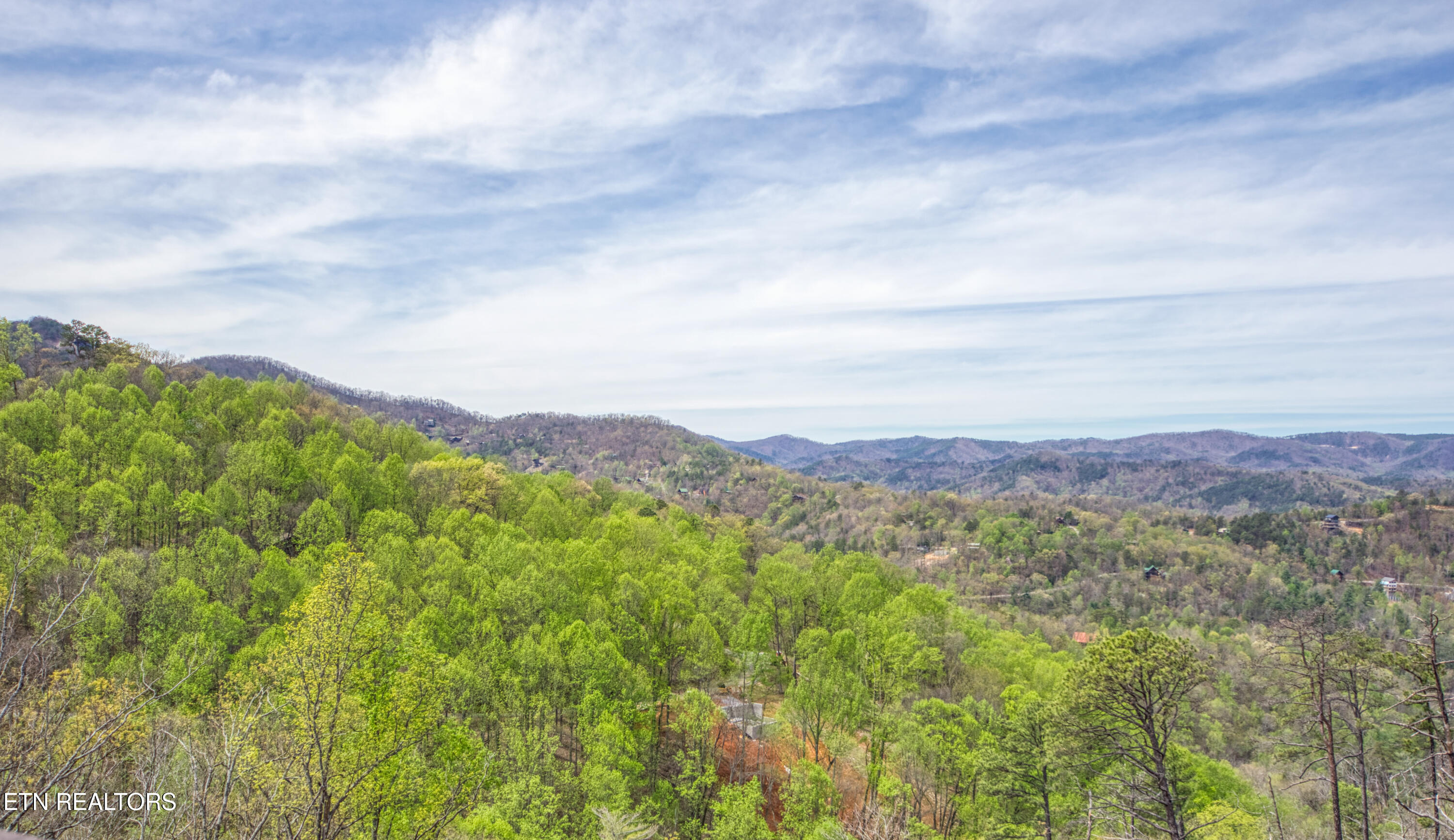 3322 Sugar Maple Loop Road Sevierville TN 37862