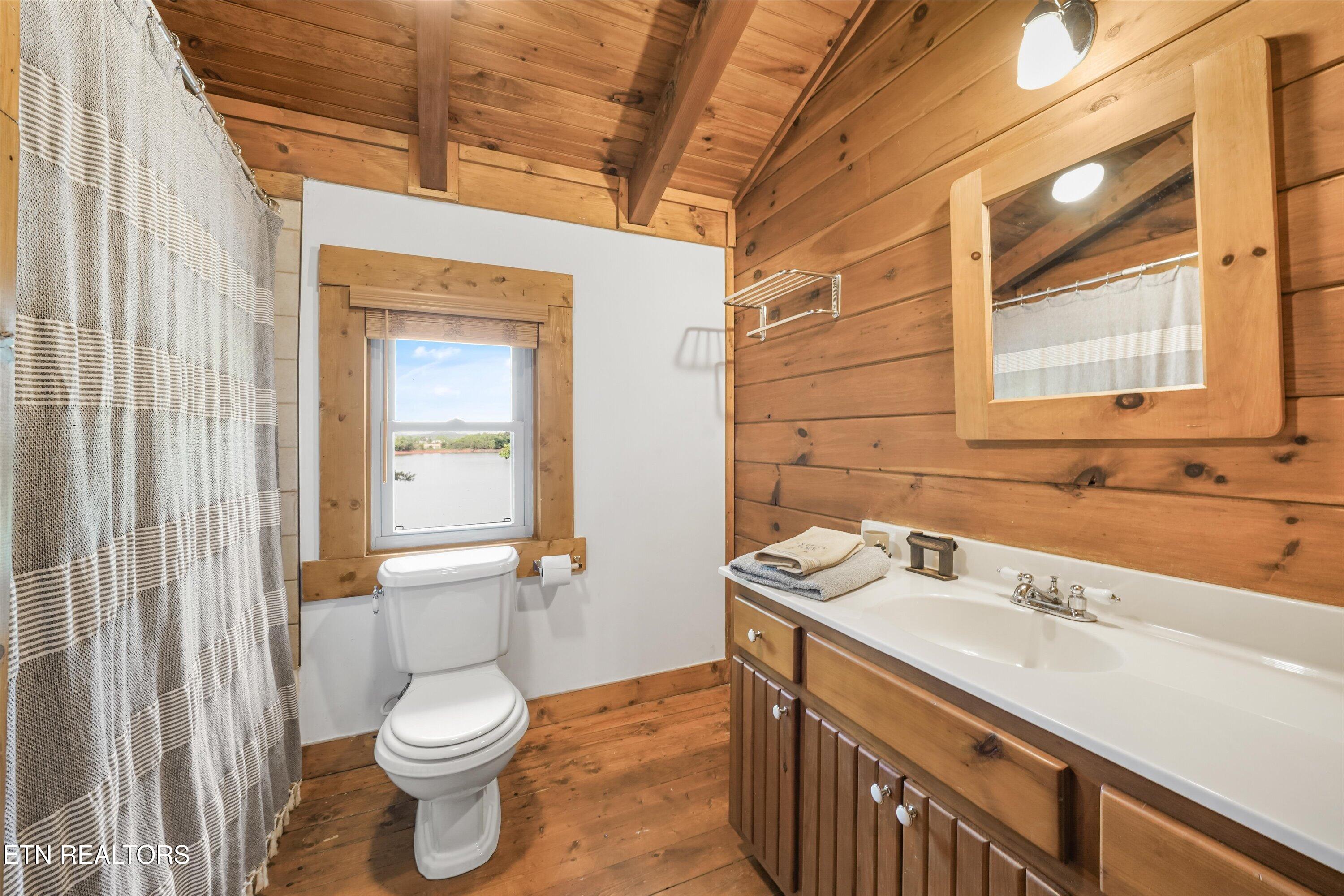 1626 Sequoyah Drive Mooresburg TN 37811