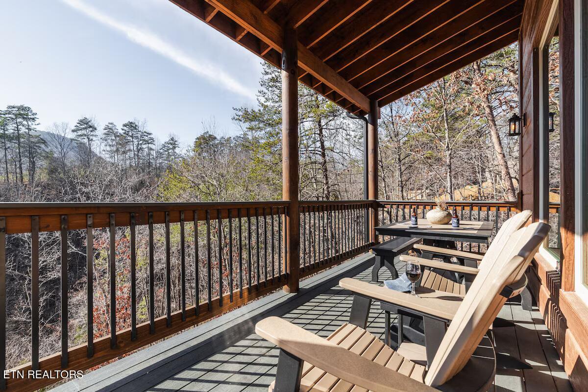 2110 Elk Pass Lane Sevierville TN 37876