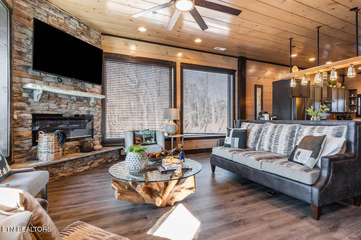 2110 Elk Pass Lane Sevierville TN 37876