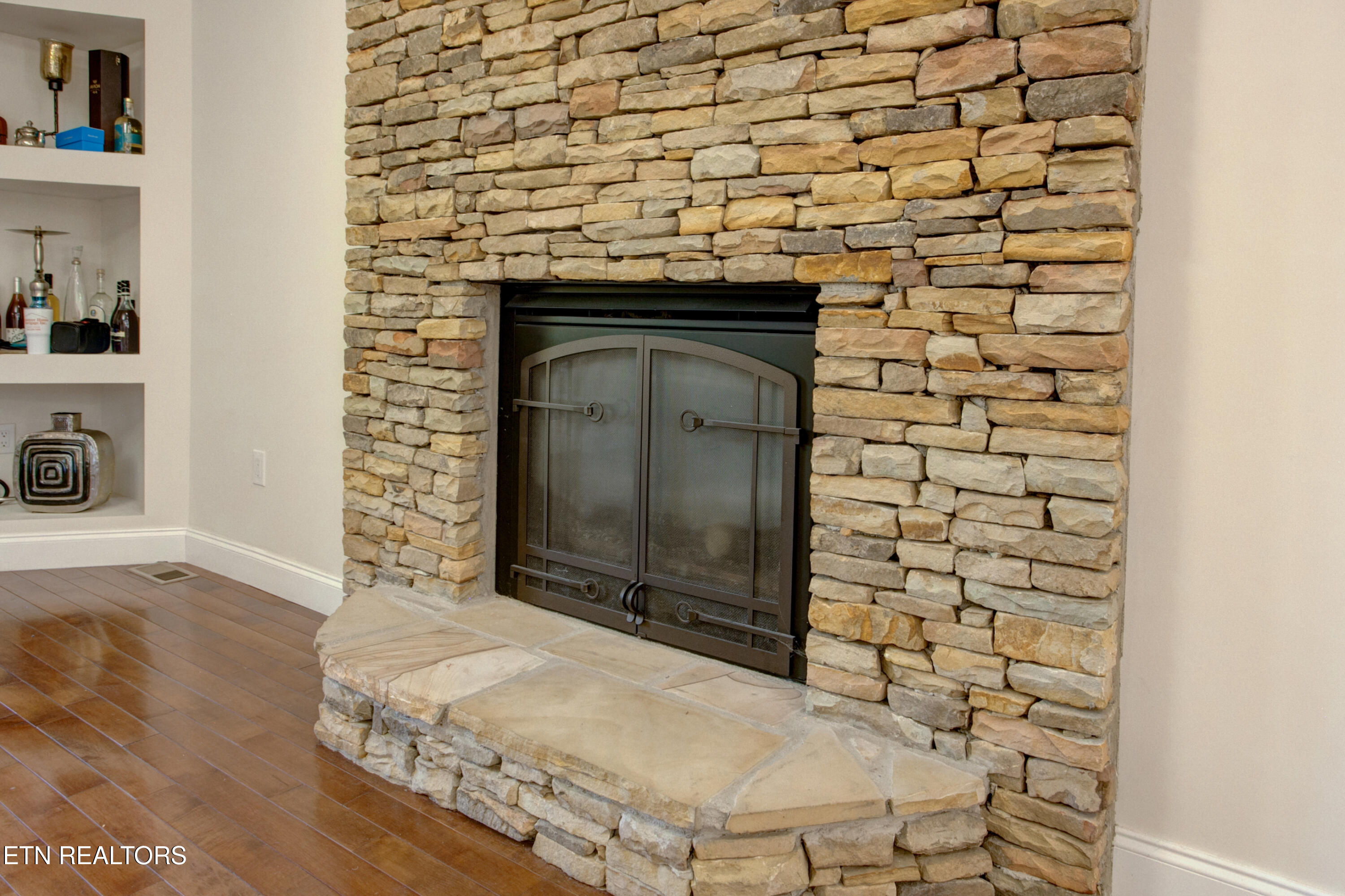 544 Kings Hills Boulevard Pigeon Forge TN 37863