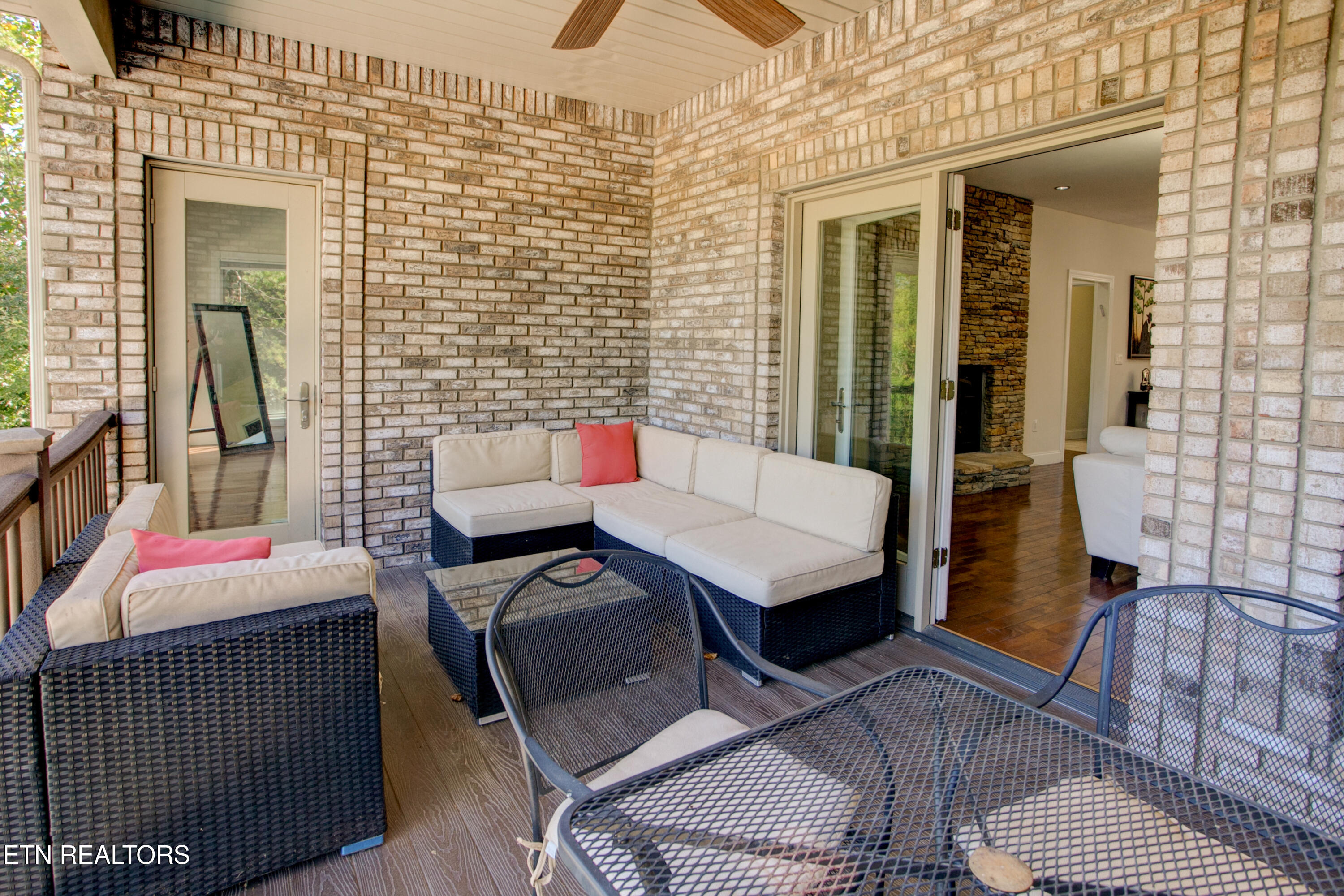 544 Kings Hills Boulevard Pigeon Forge TN 37863