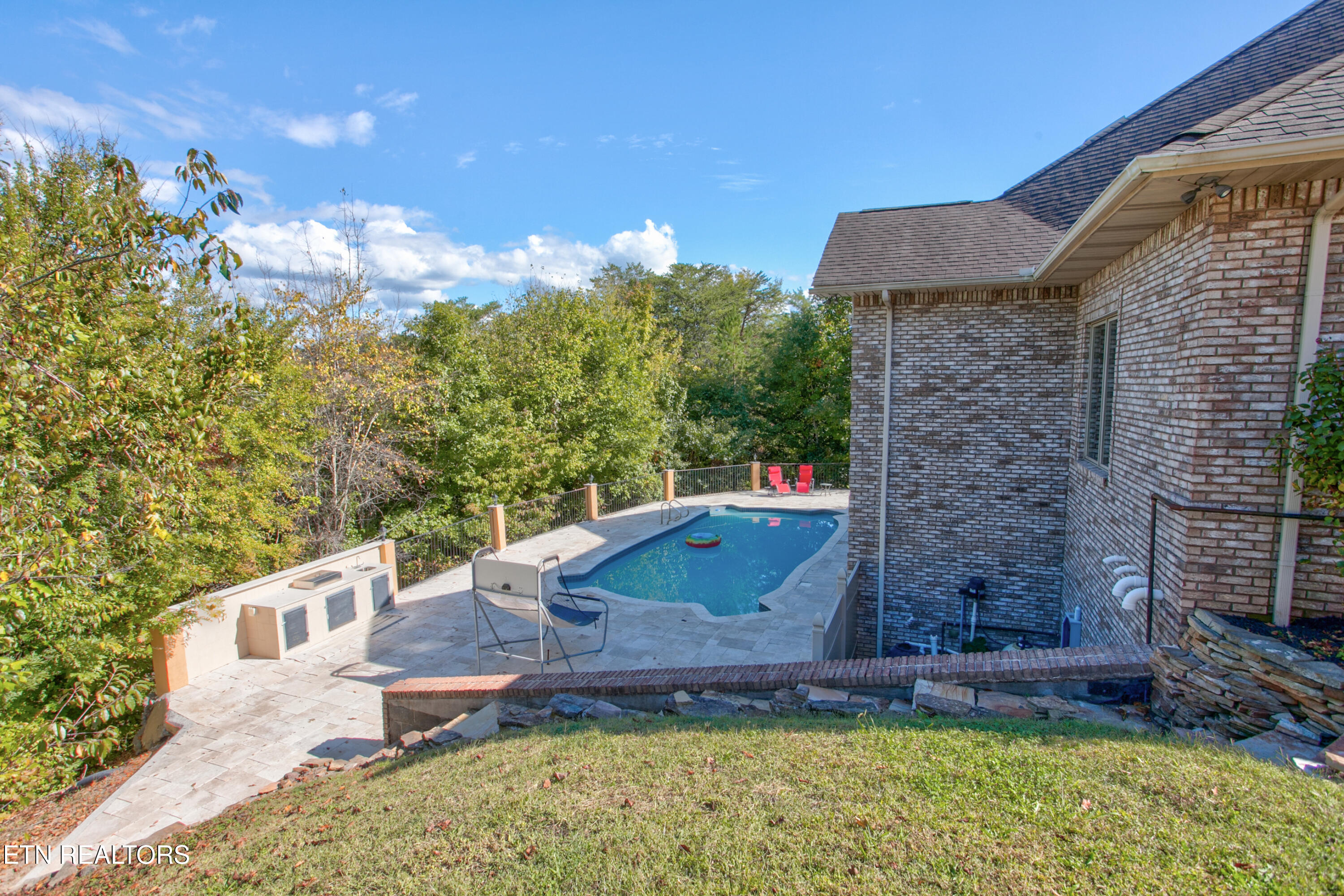 544 Kings Hills Boulevard Pigeon Forge TN 37863