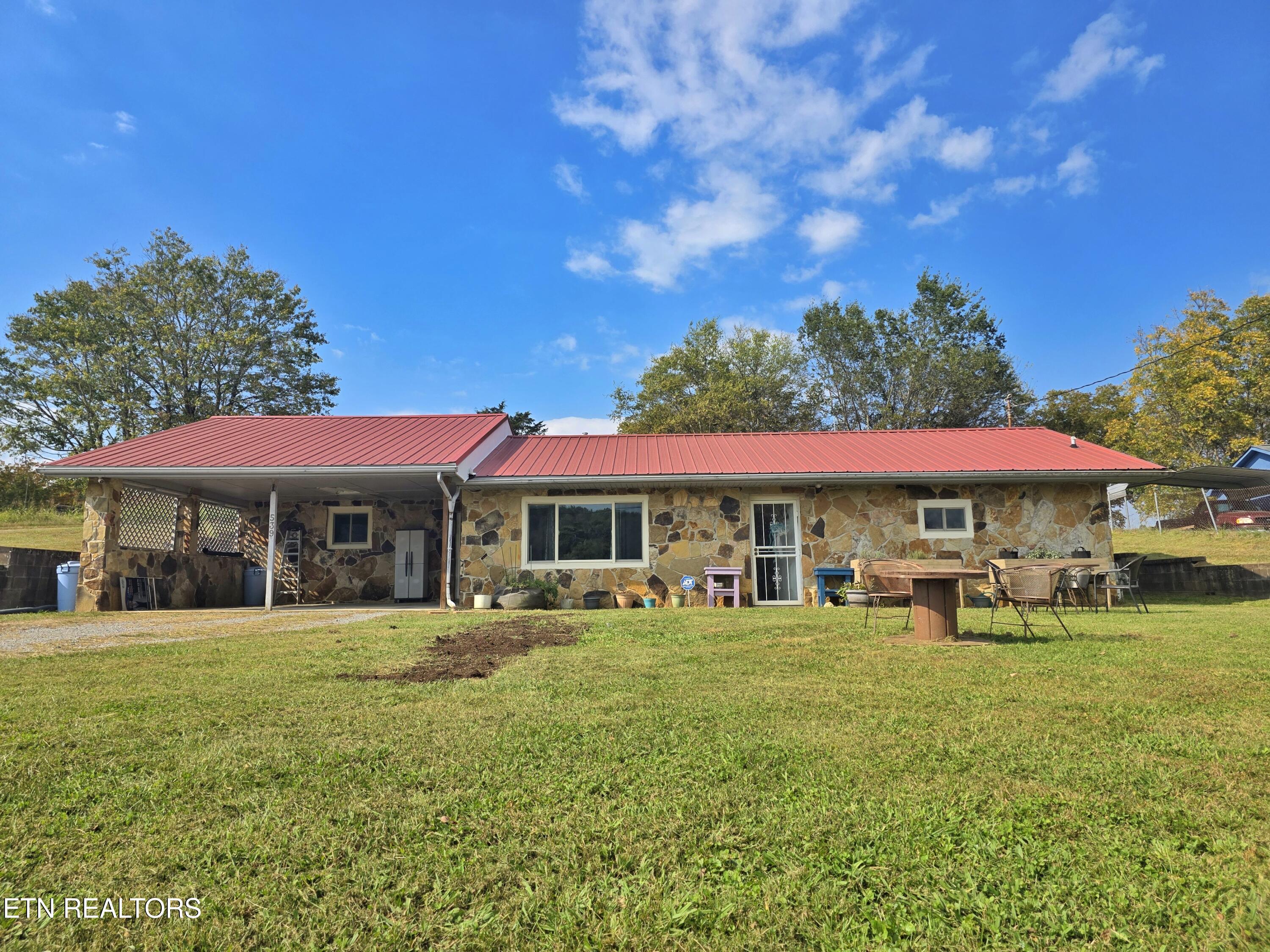 539 Offutt Road Clinton TN 37716