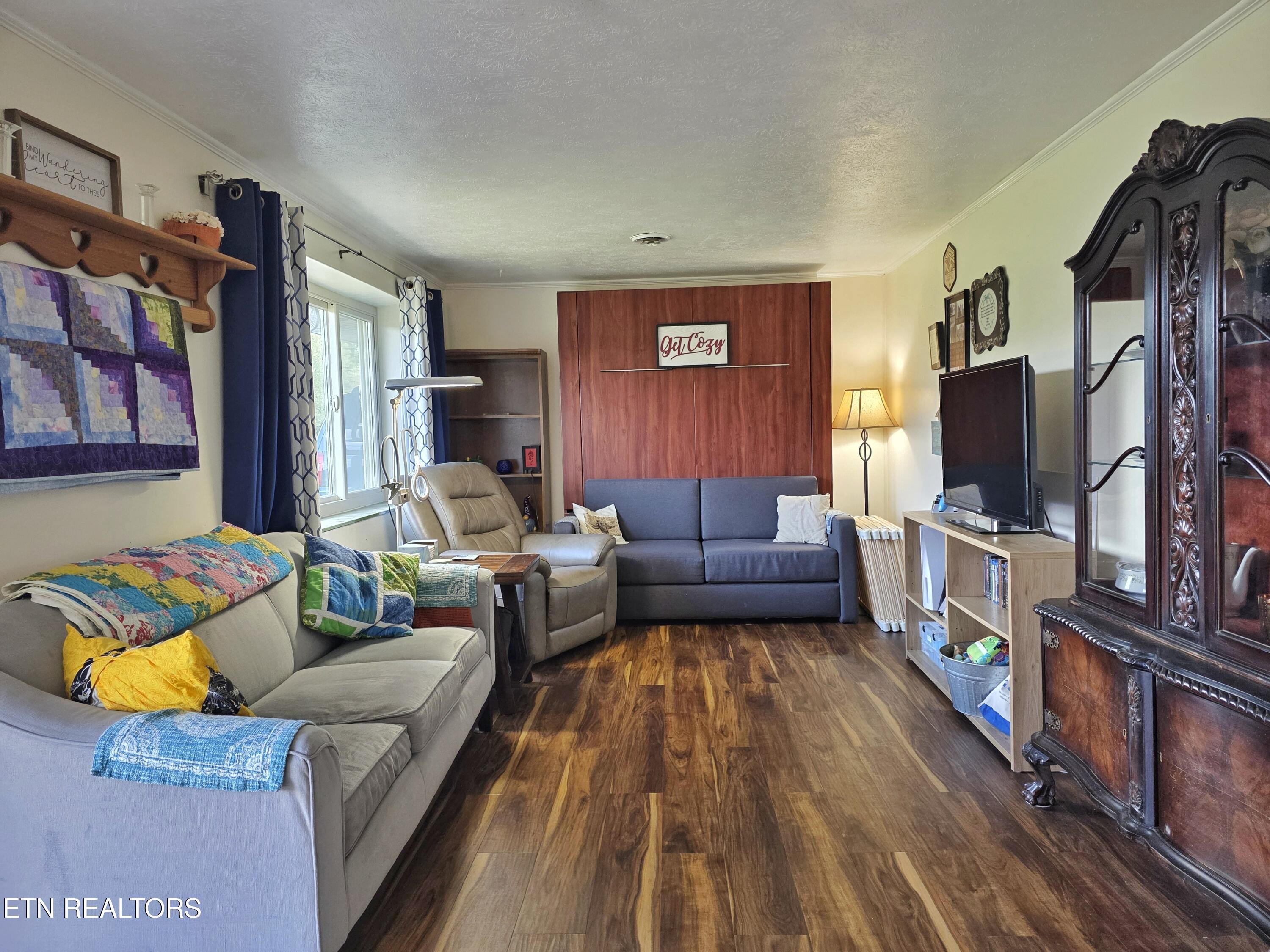 539 Offutt Road Clinton TN 37716