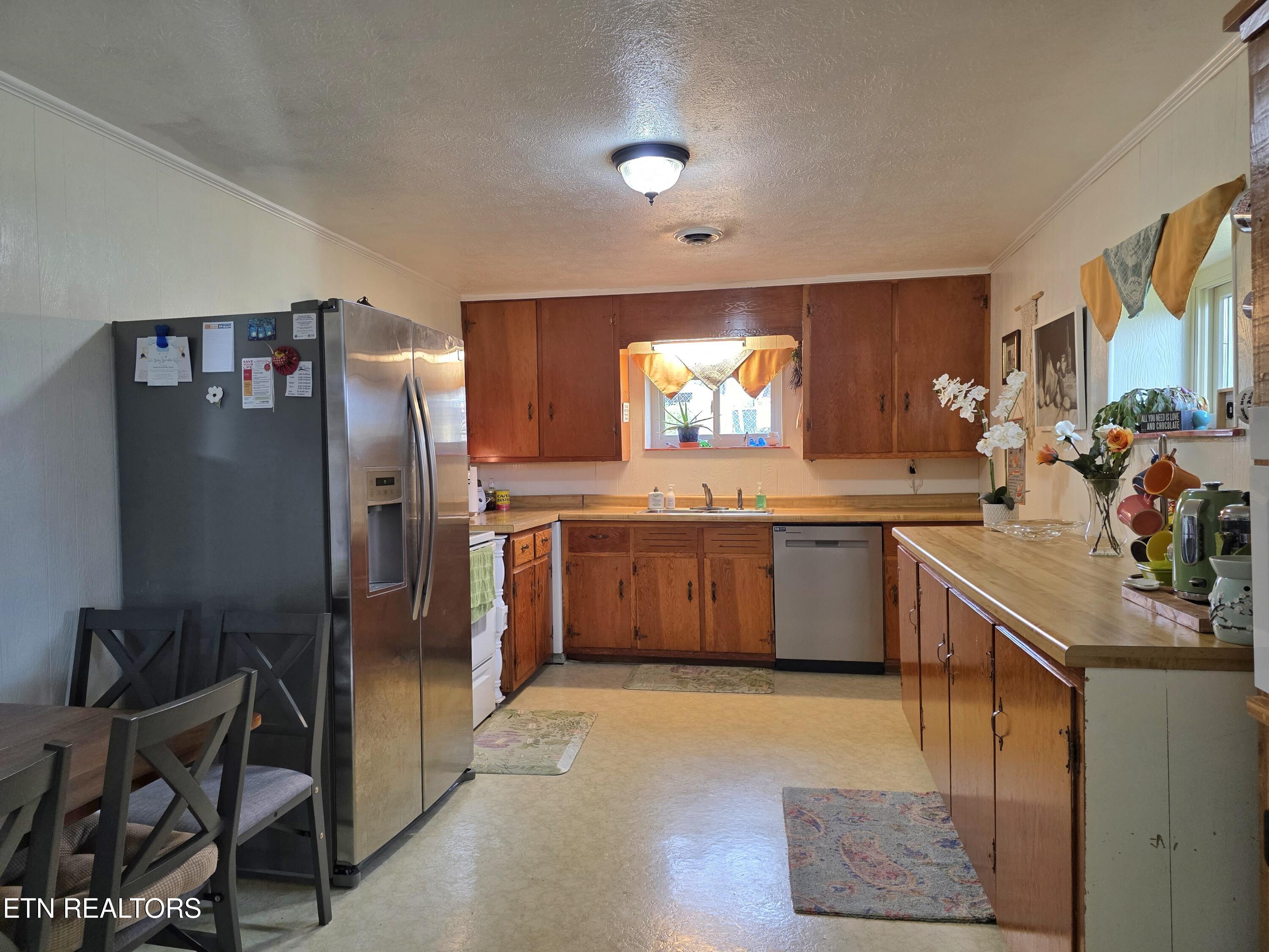 539 Offutt Road Clinton TN 37716