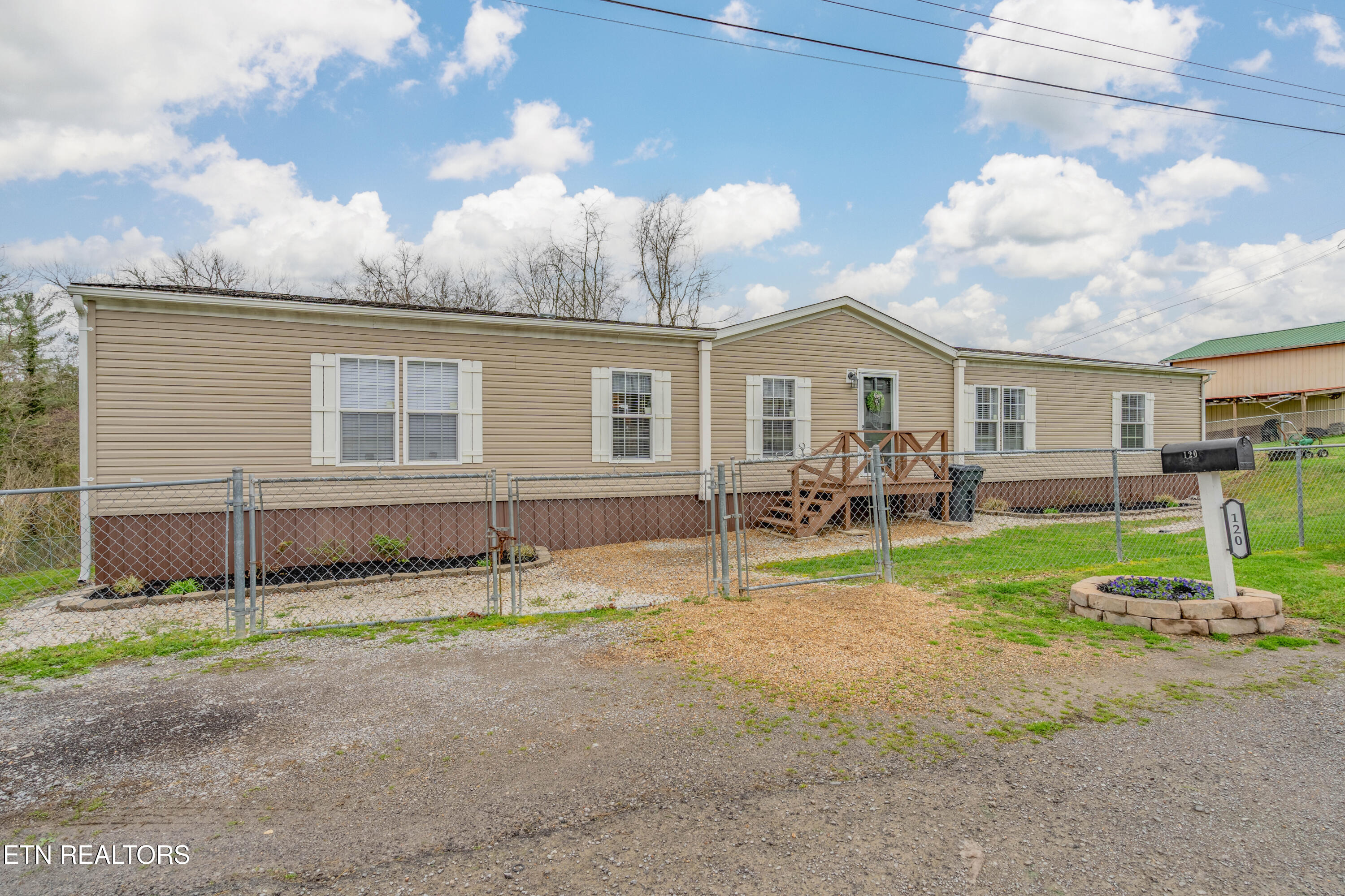 120 Sweet Street New Tazewell TN 37825