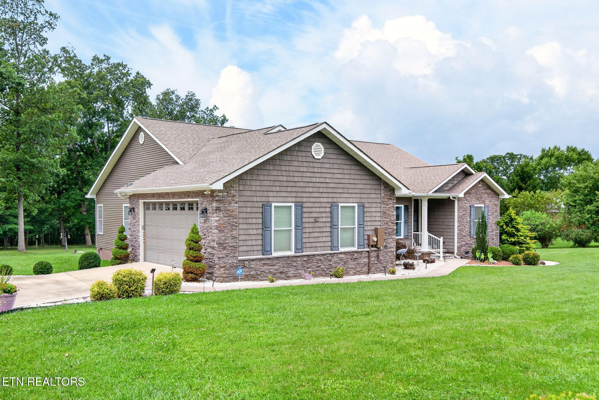 359 Hillendale Acres Lane Crossville TN 38572