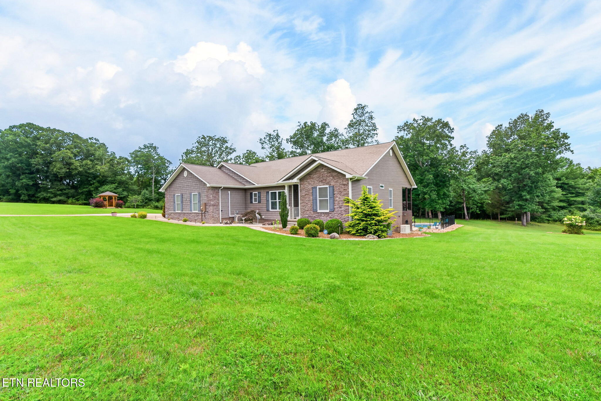 359 Hillendale Acres Lane Crossville TN 38572