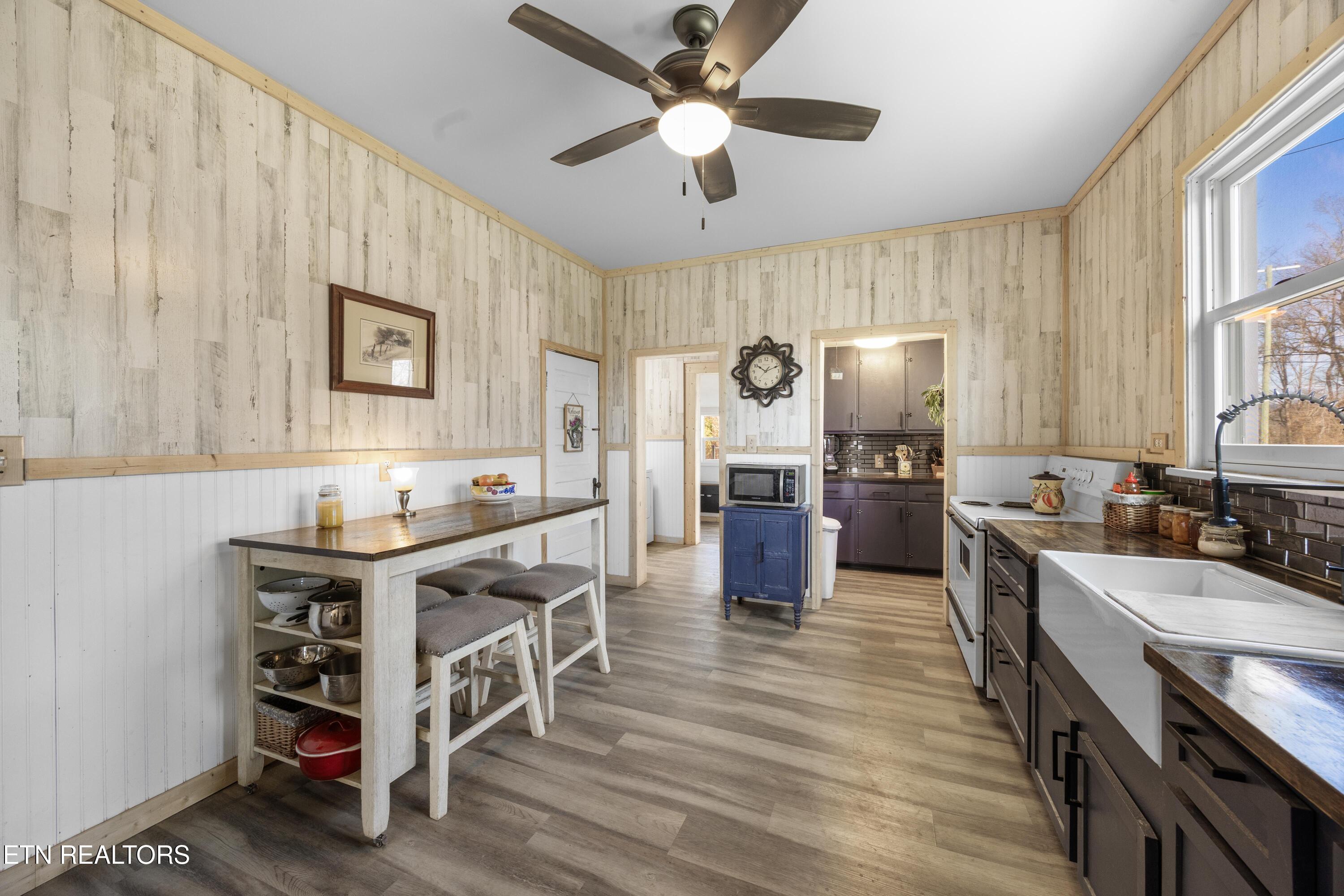 2411 Highland Drive Knoxville TN 37918