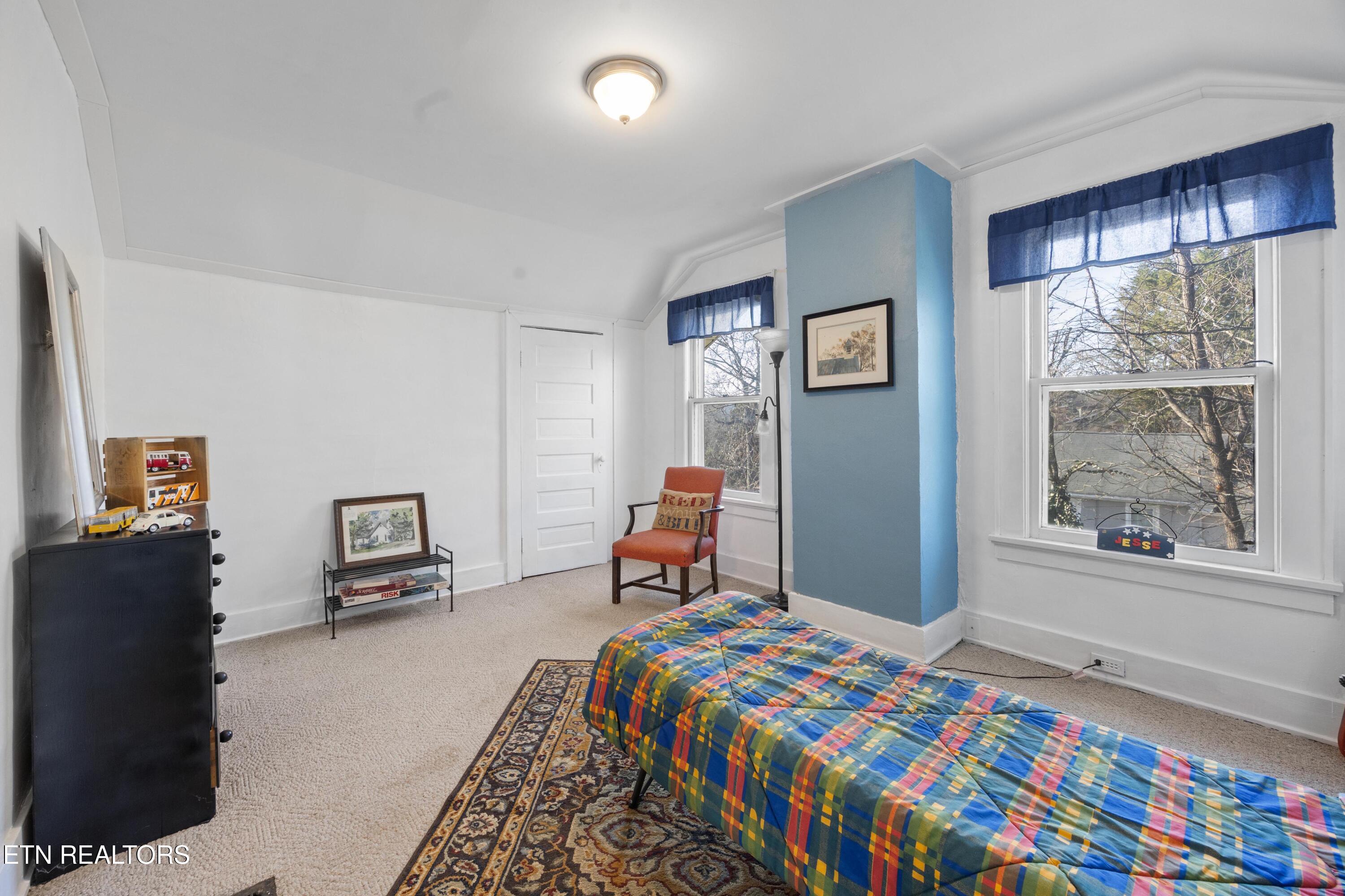 2411 Highland Drive Knoxville TN 37918