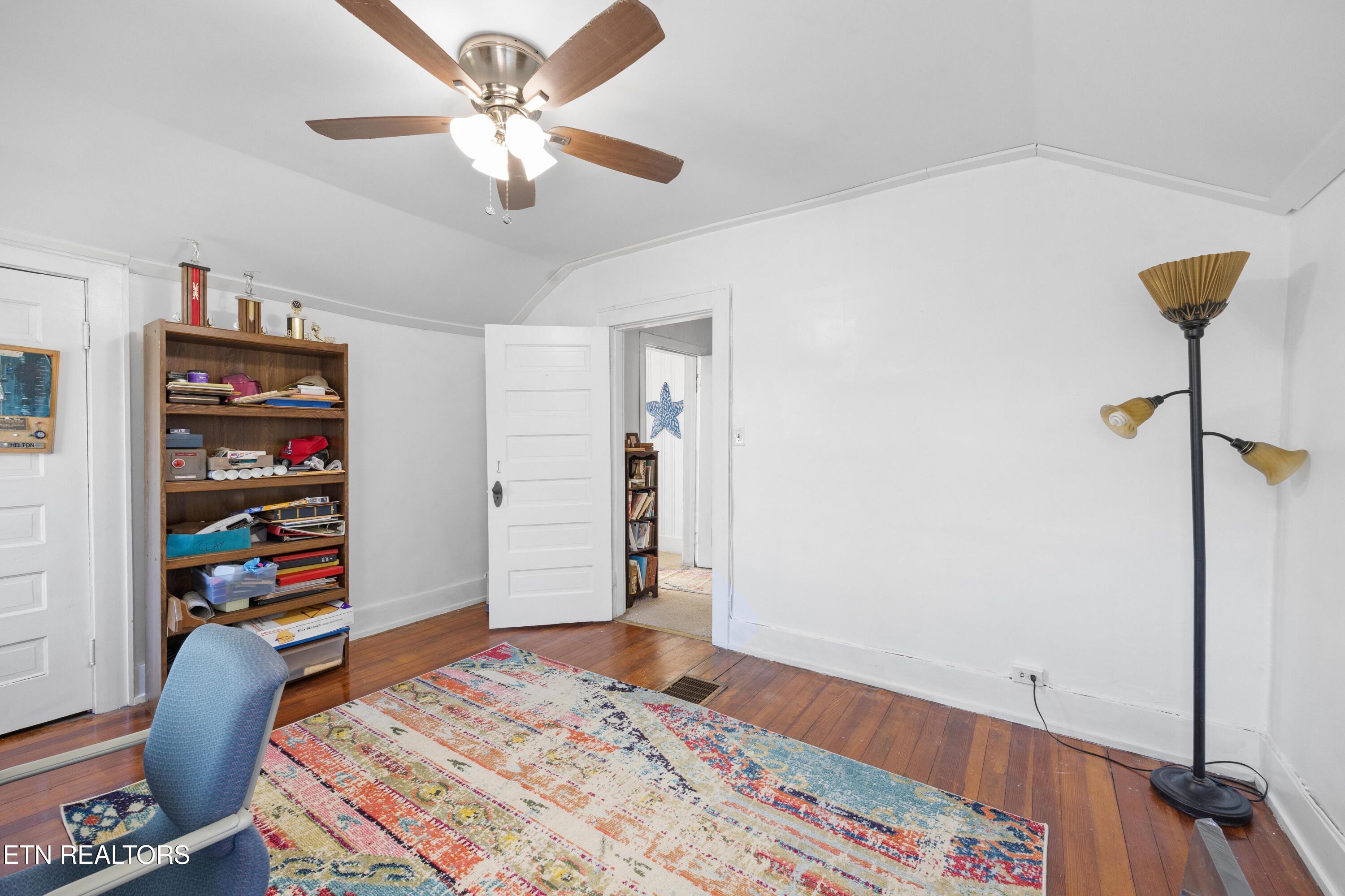 2411 Highland Drive Knoxville TN 37918