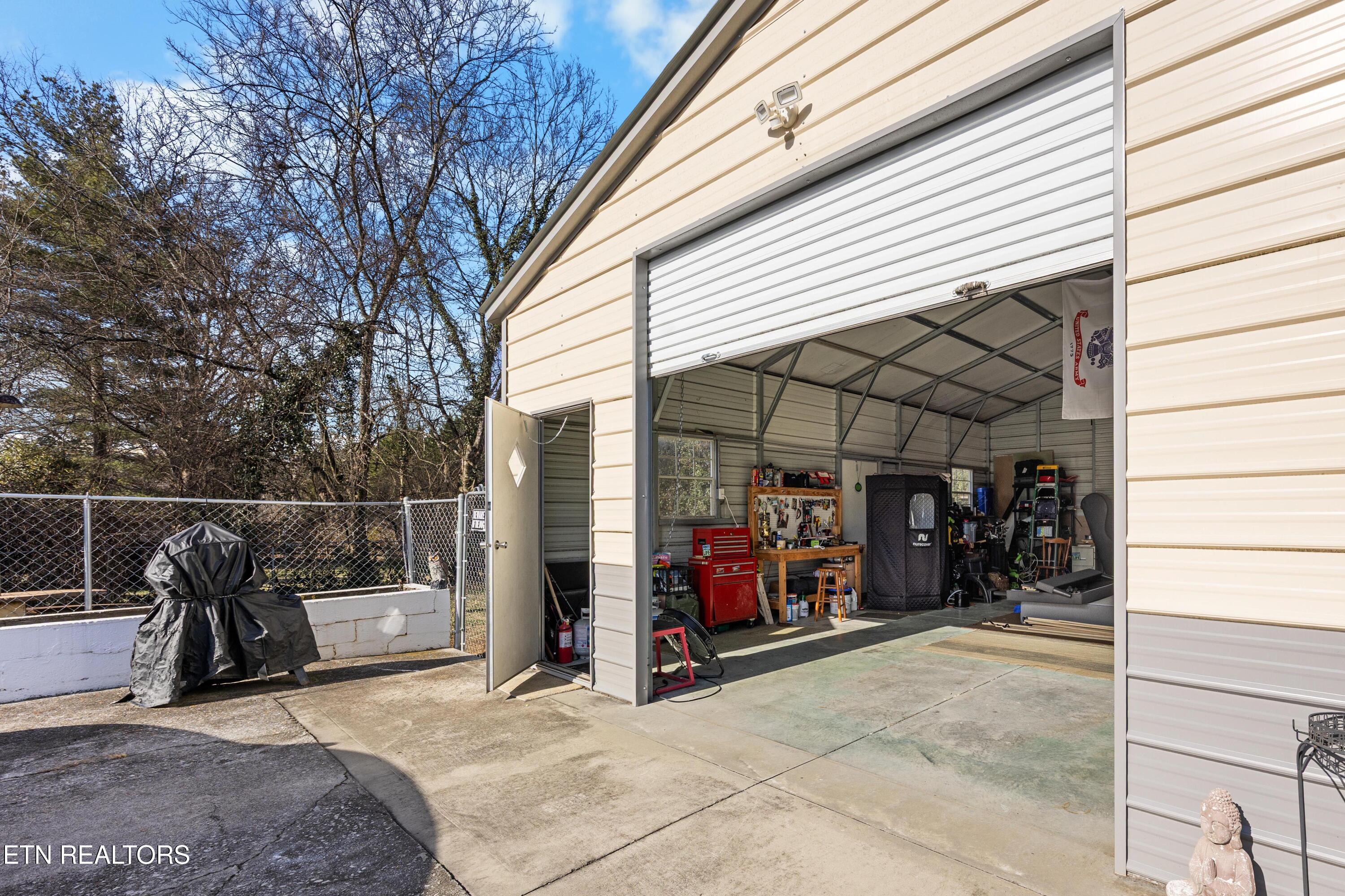 2411 Highland Drive Knoxville TN 37918