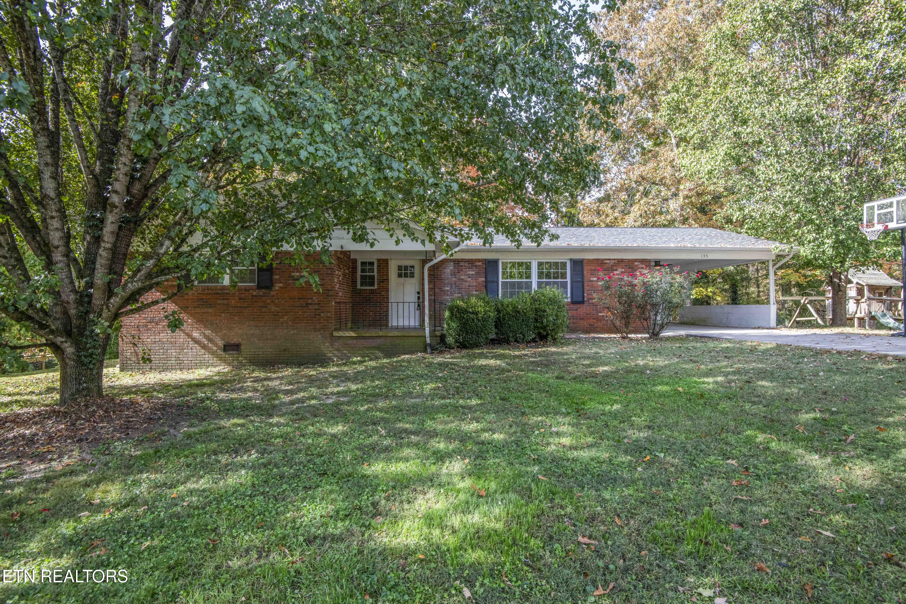 135 Edgewood Heights Lane Powell TN 37849
