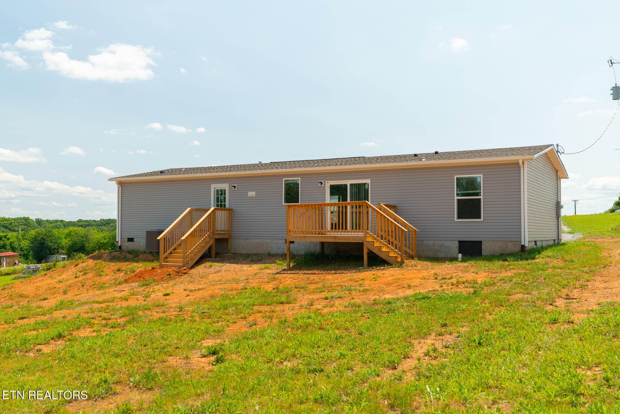 149 Hill Loop Madisonville TN 37354
