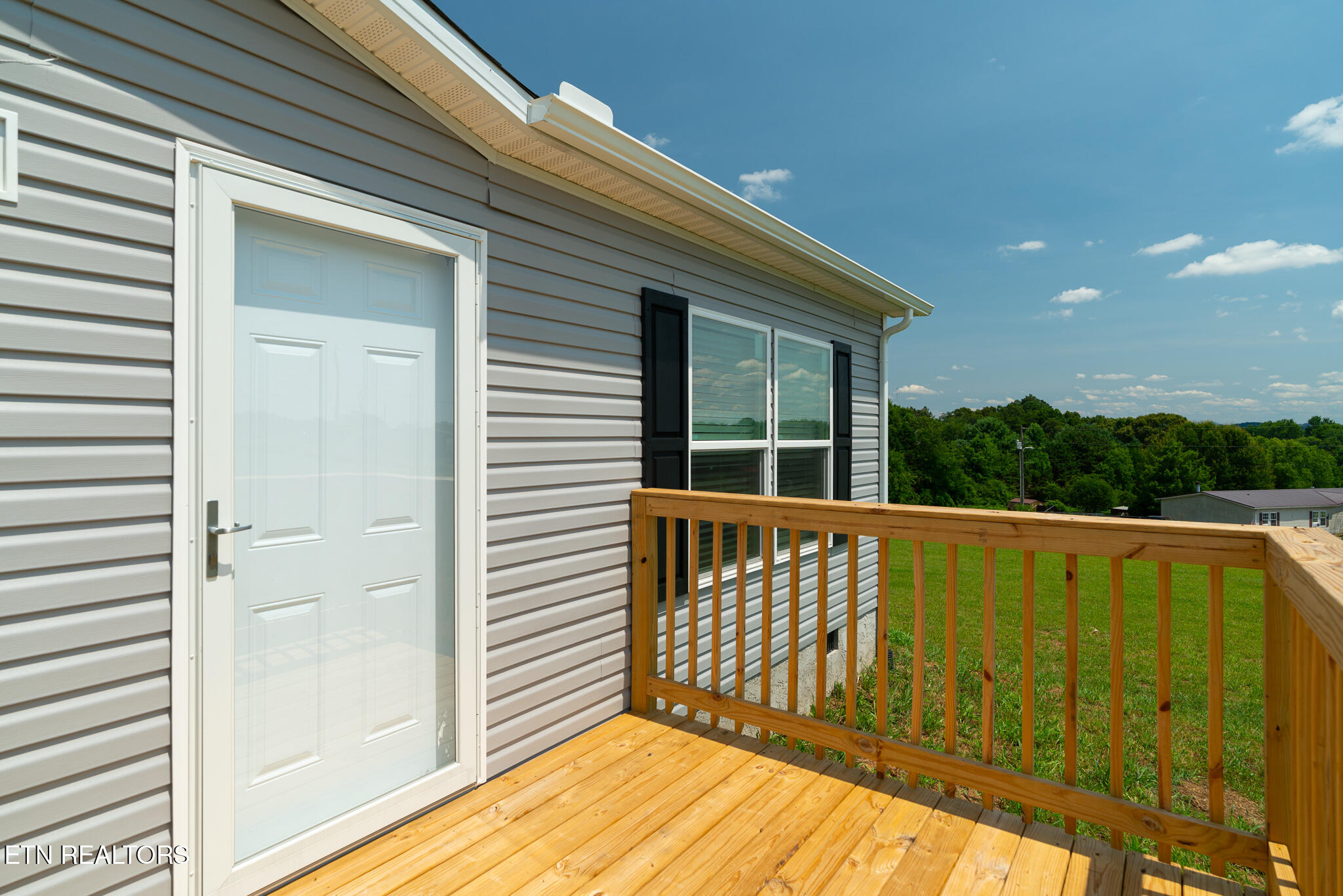 149 Hill Loop Madisonville TN 37354
