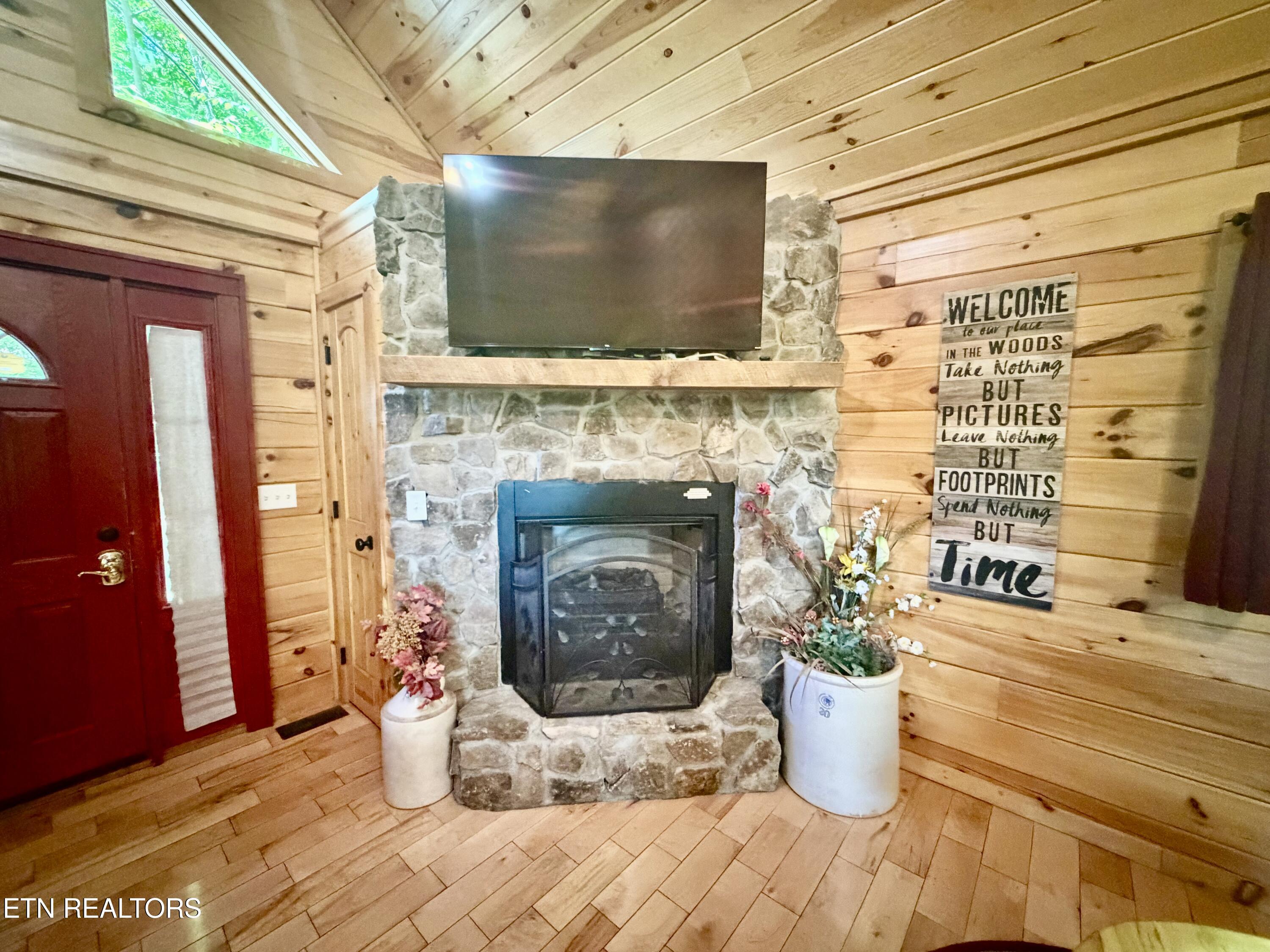 411 Abrams Falls Way Gatlinburg TN 37738