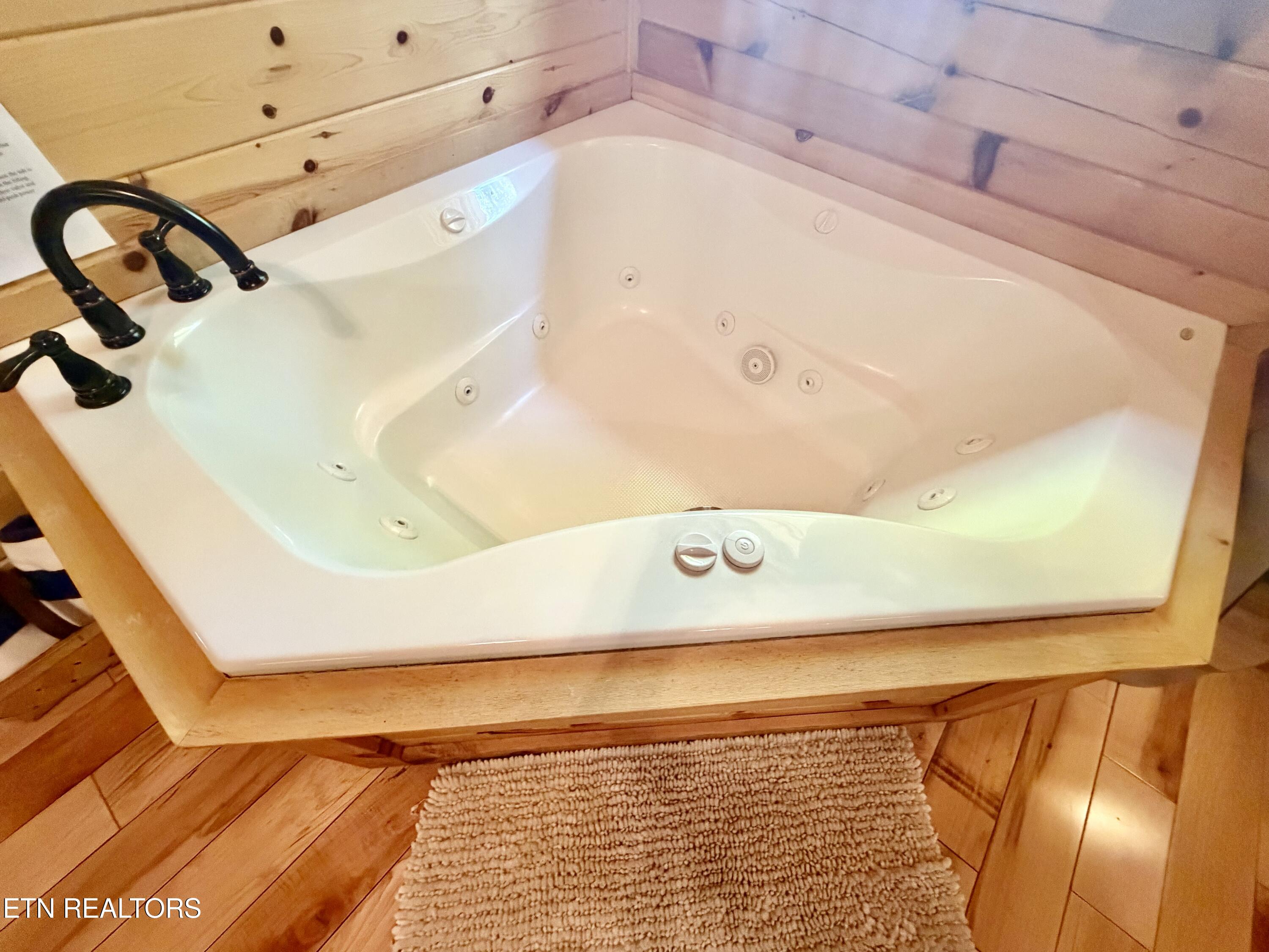 411 Abrams Falls Way Gatlinburg TN 37738