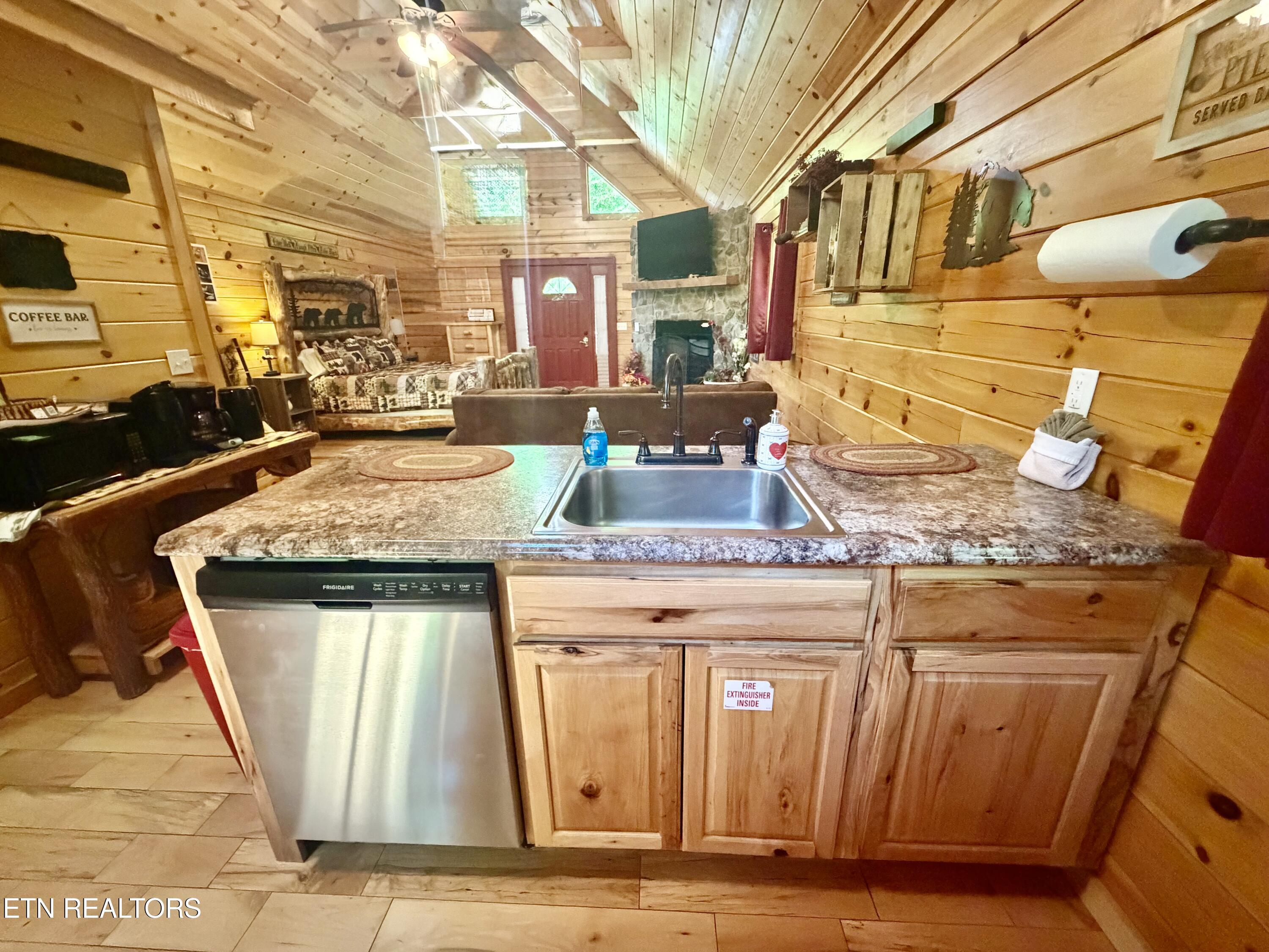 411 Abrams Falls Way Gatlinburg TN 37738