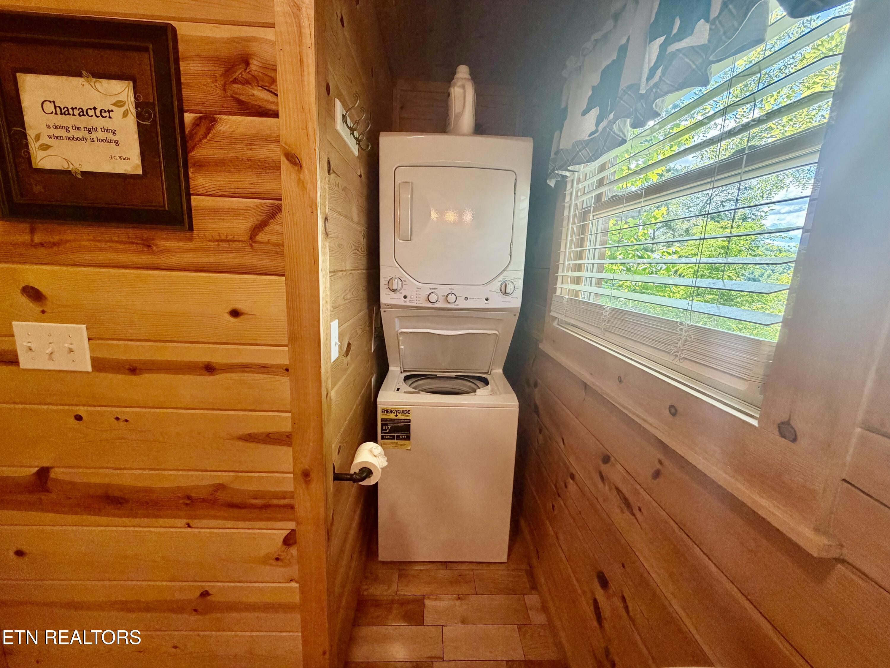 411 Abrams Falls Way Gatlinburg TN 37738