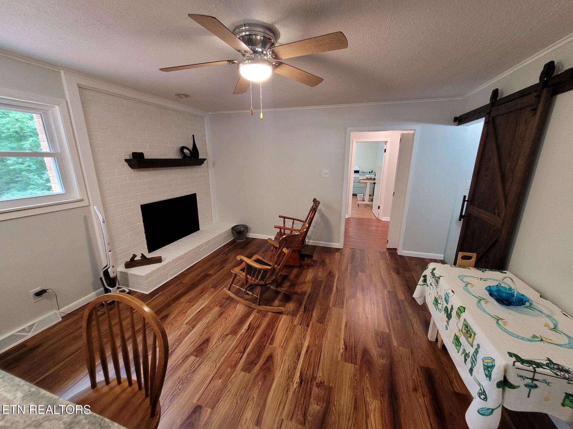 1466 Hillvale Road Louisville TN 37777