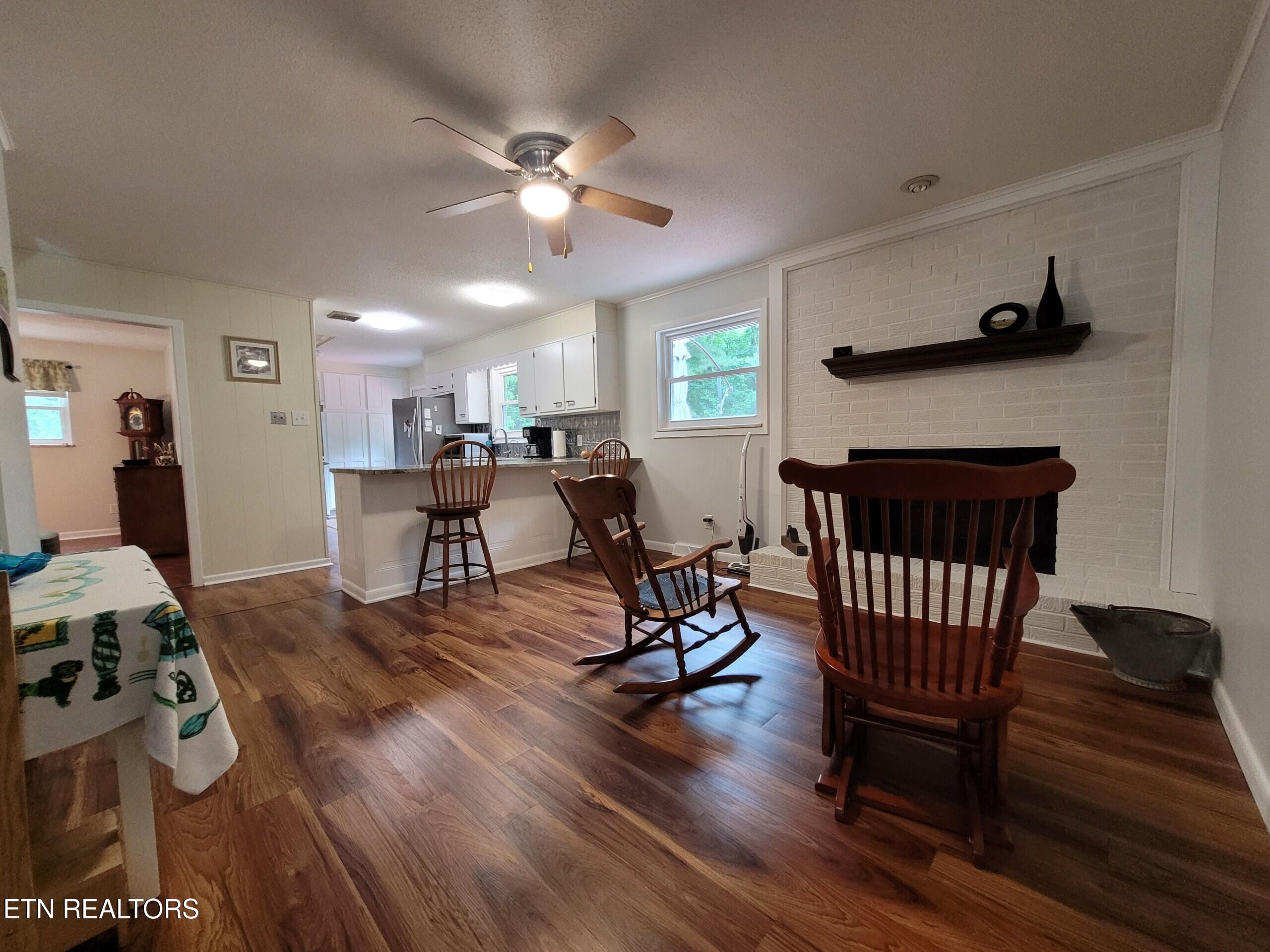 1466 Hillvale Road Louisville TN 37777