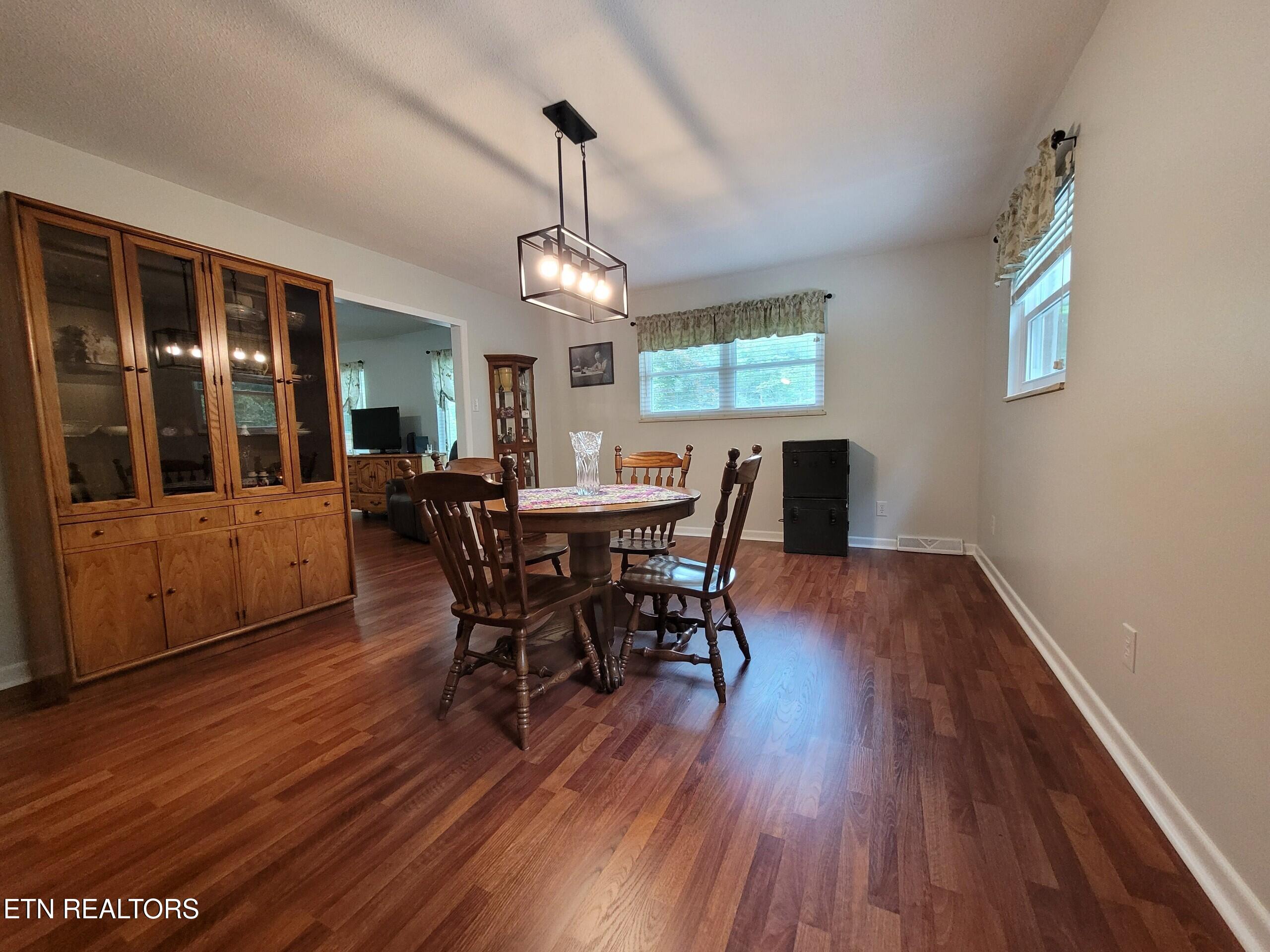 1466 Hillvale Road Louisville TN 37777