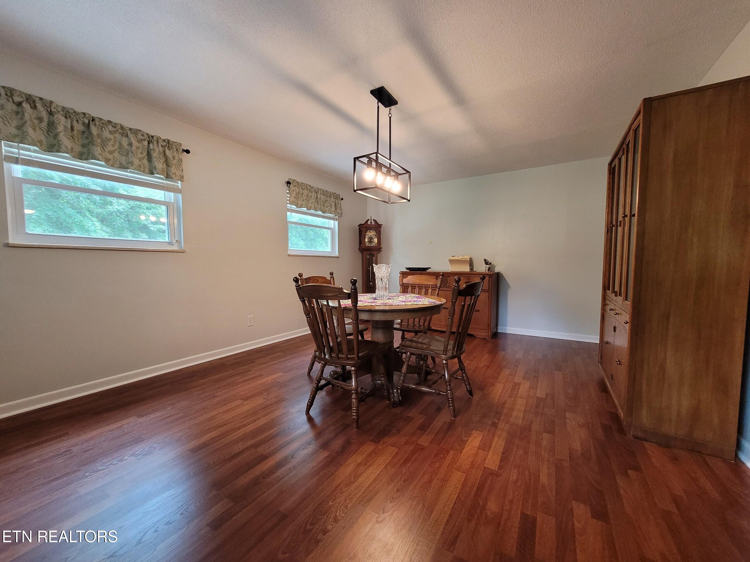 1466 Hillvale Road Louisville TN 37777