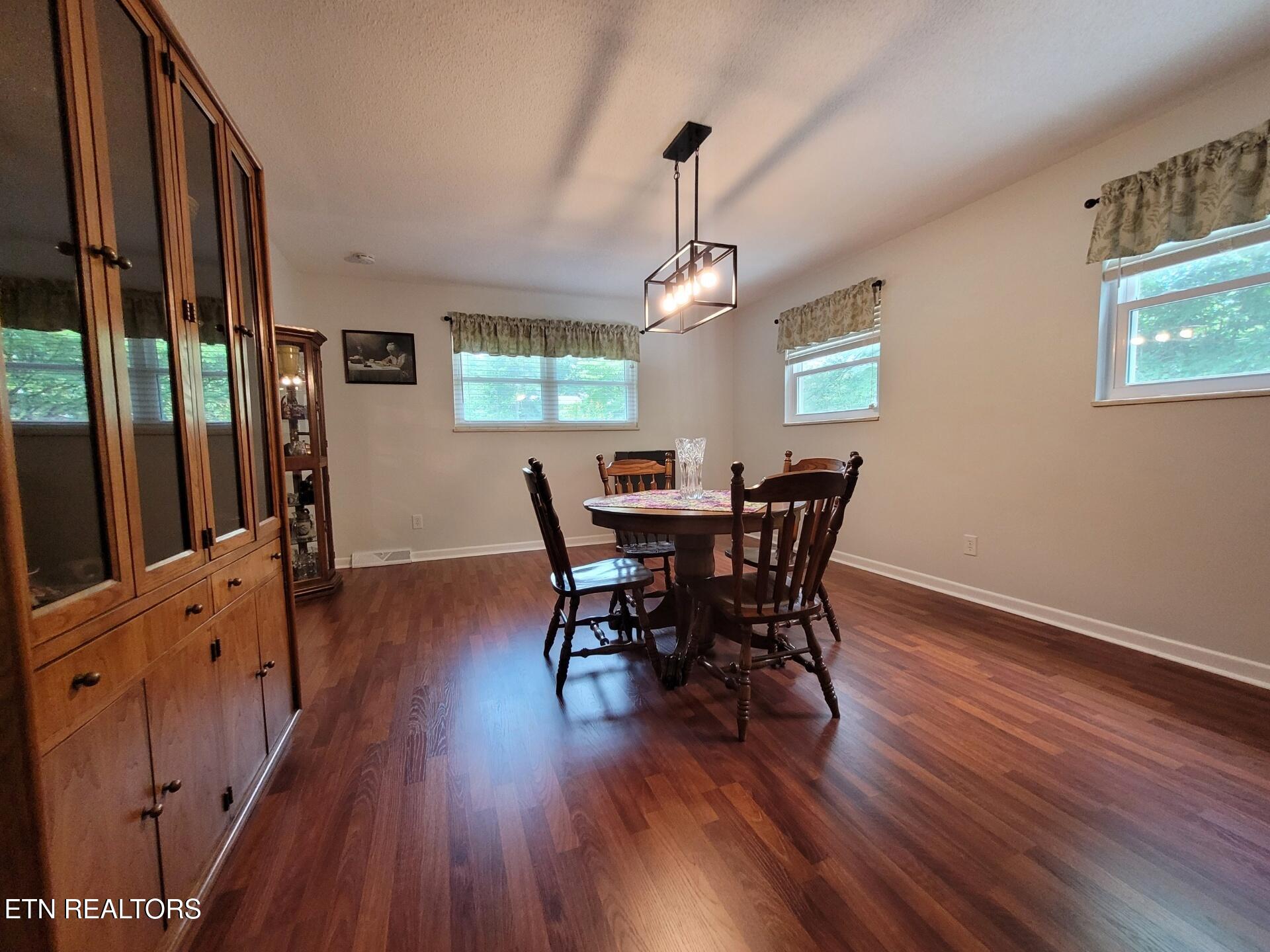 1466 Hillvale Road Louisville TN 37777