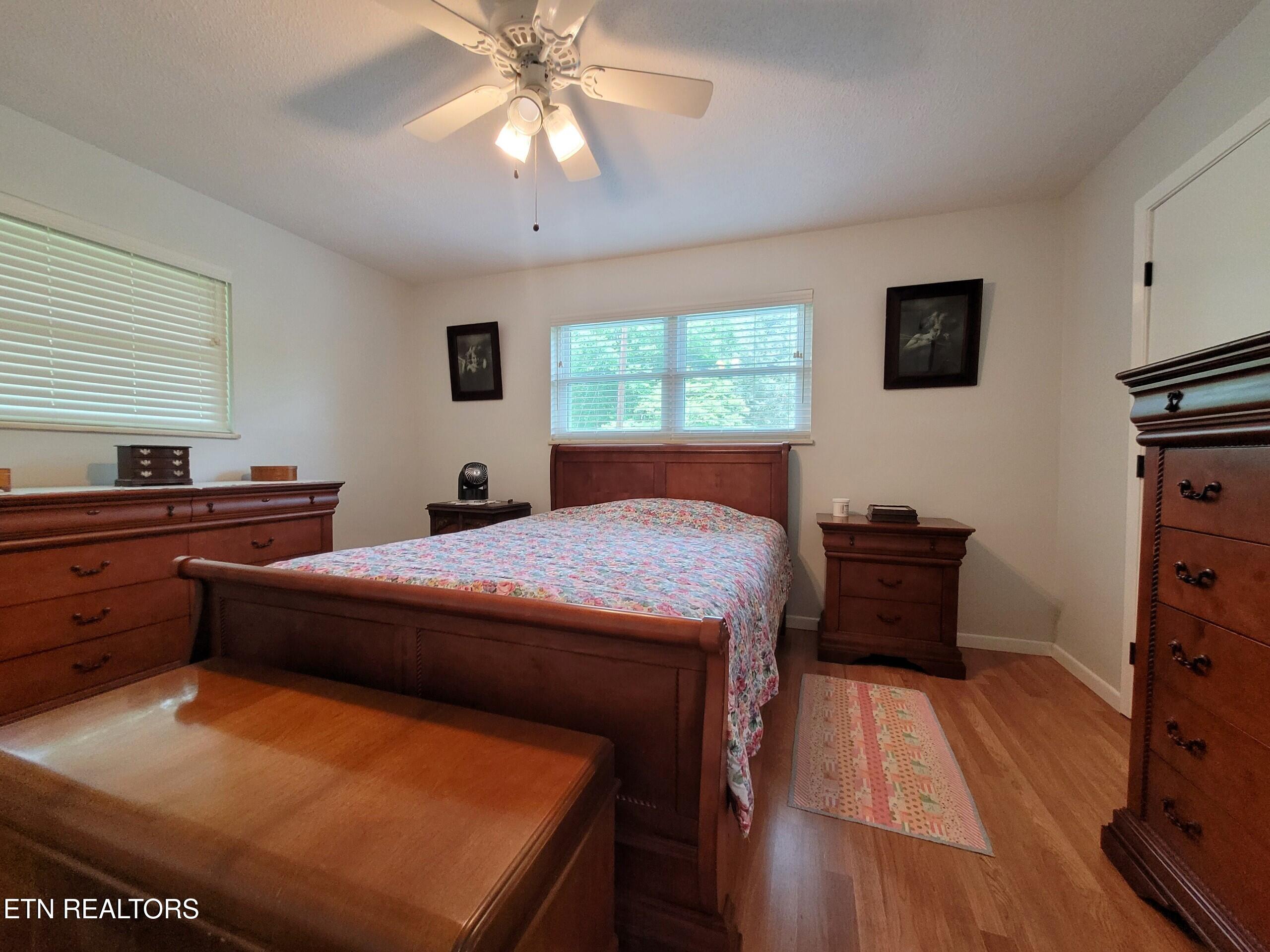 1466 Hillvale Road Louisville TN 37777