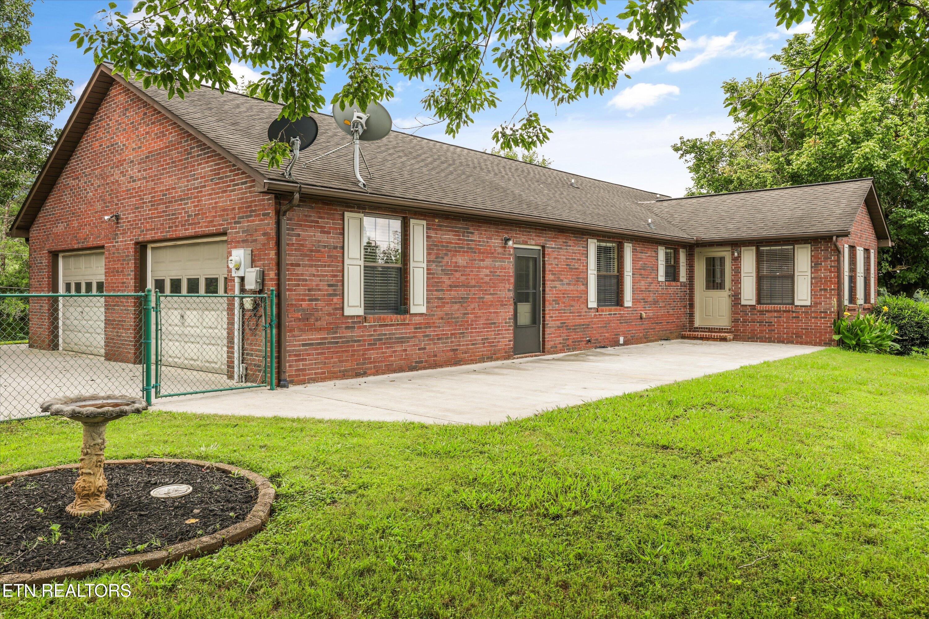 2631 Denton Hayes Road Maryville TN 37803