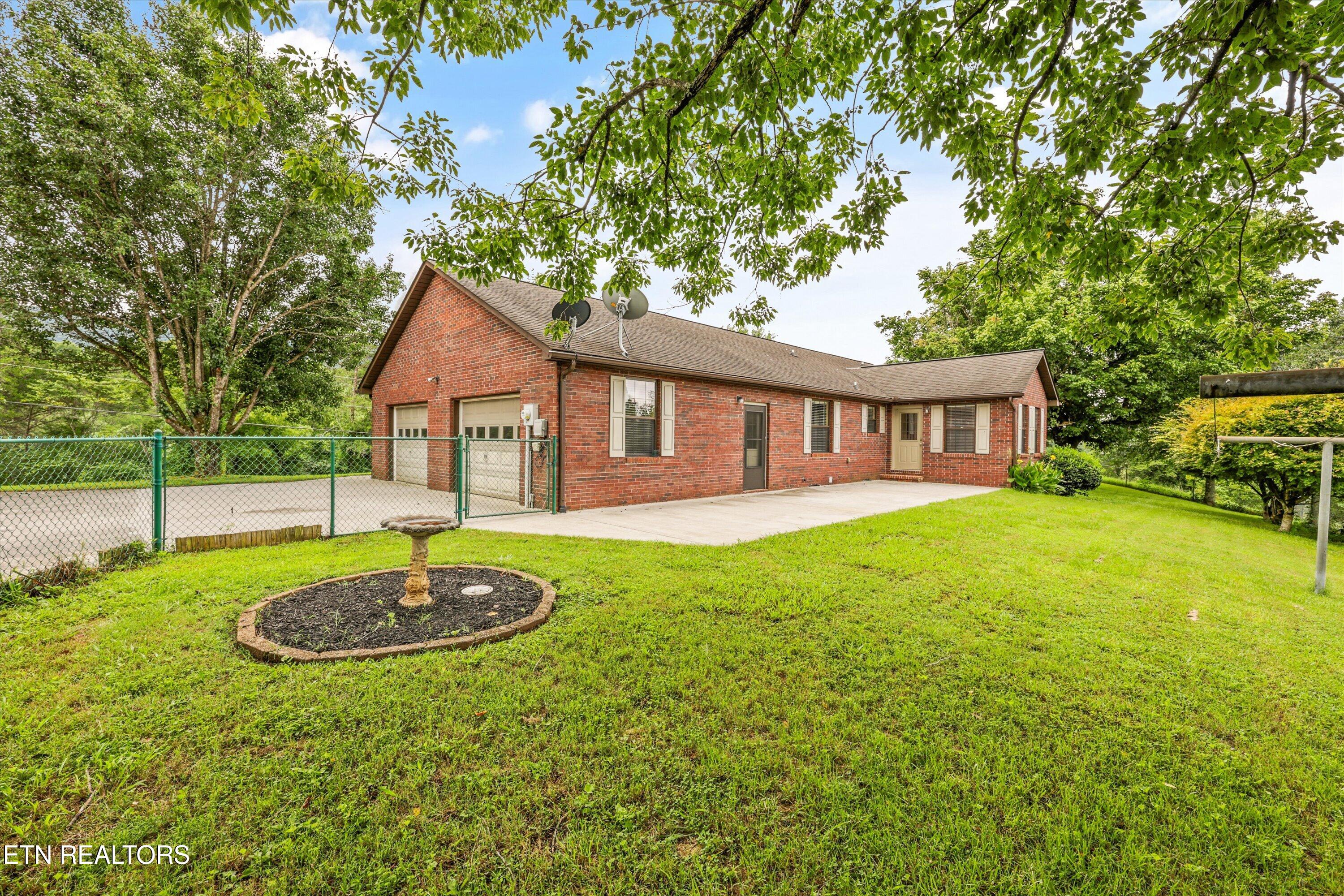 2631 Denton Hayes Road Maryville TN 37803
