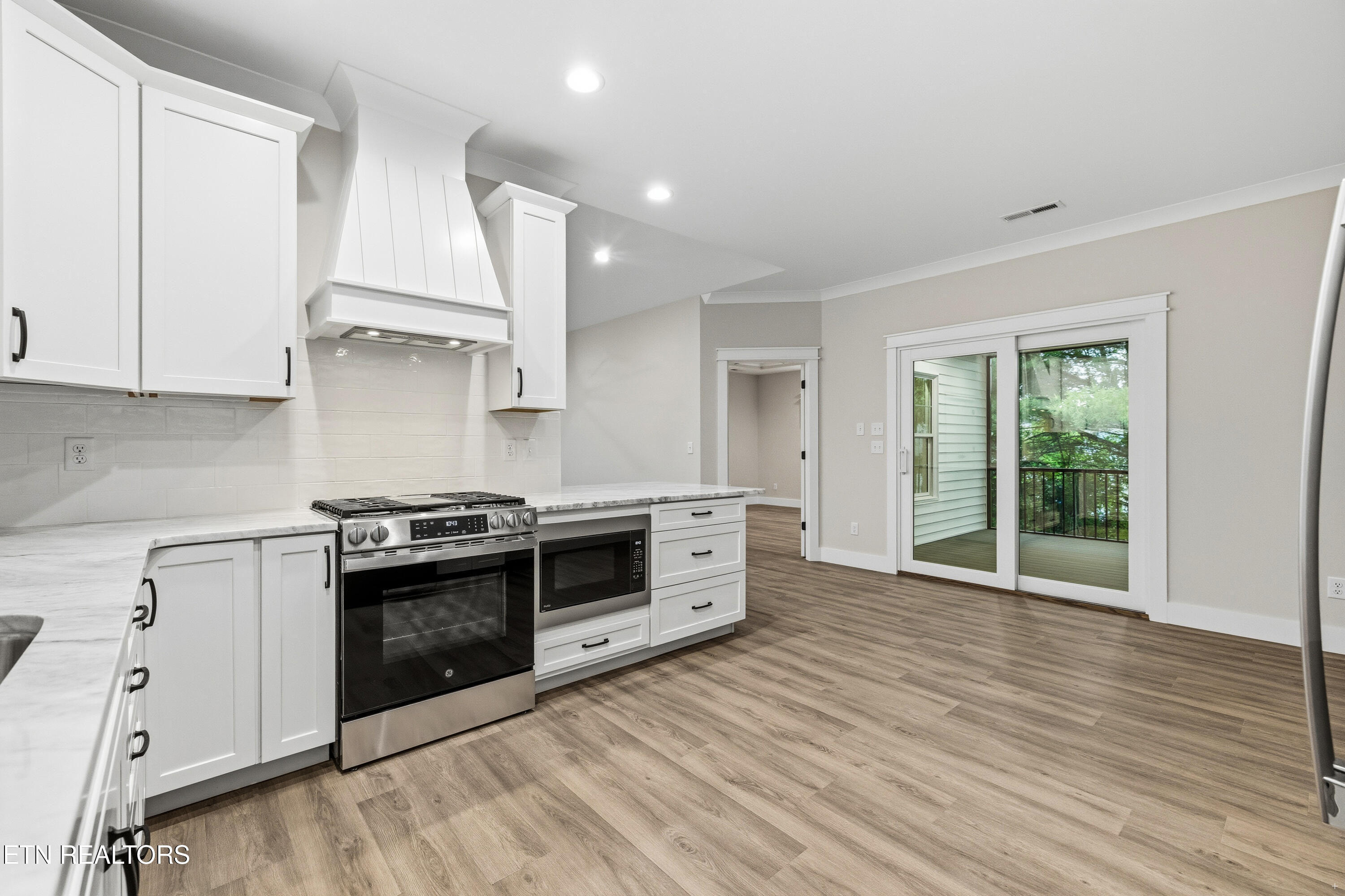 910 Fine Glen Drive Sevierville TN 37862