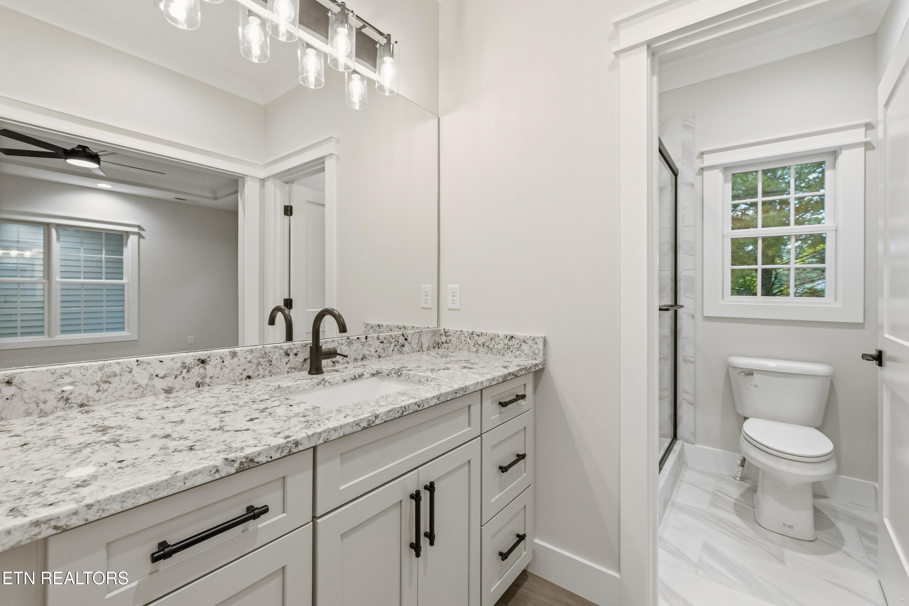 910 Fine Glen Drive Sevierville TN 37862