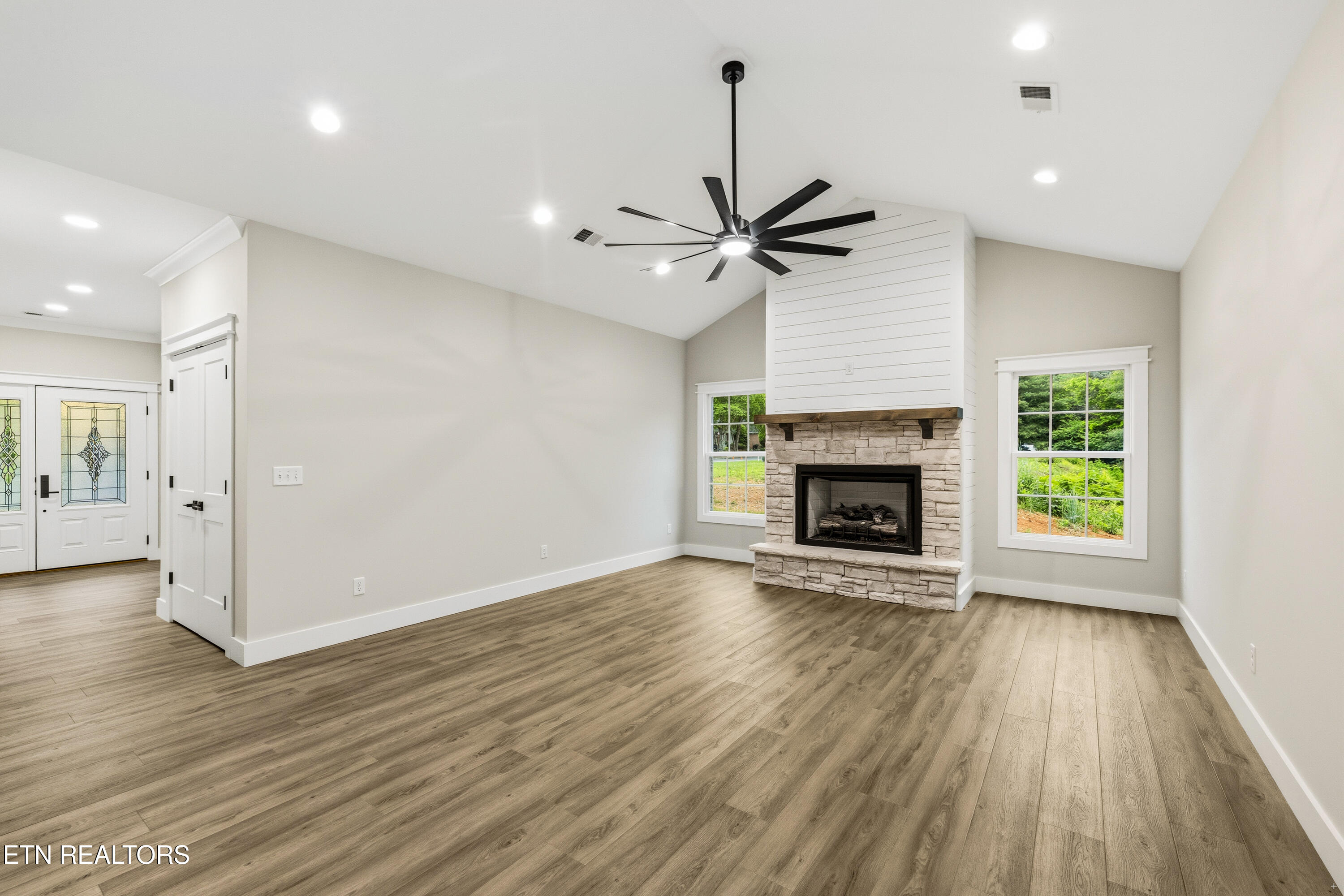910 Fine Glen Drive Sevierville TN 37862