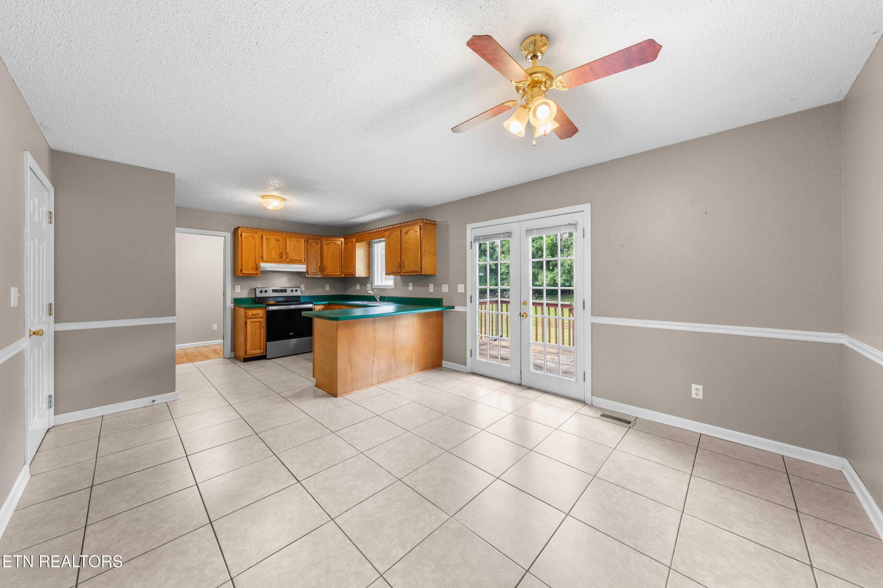 303 Mountain Perkins Lane Jacksboro TN 37757